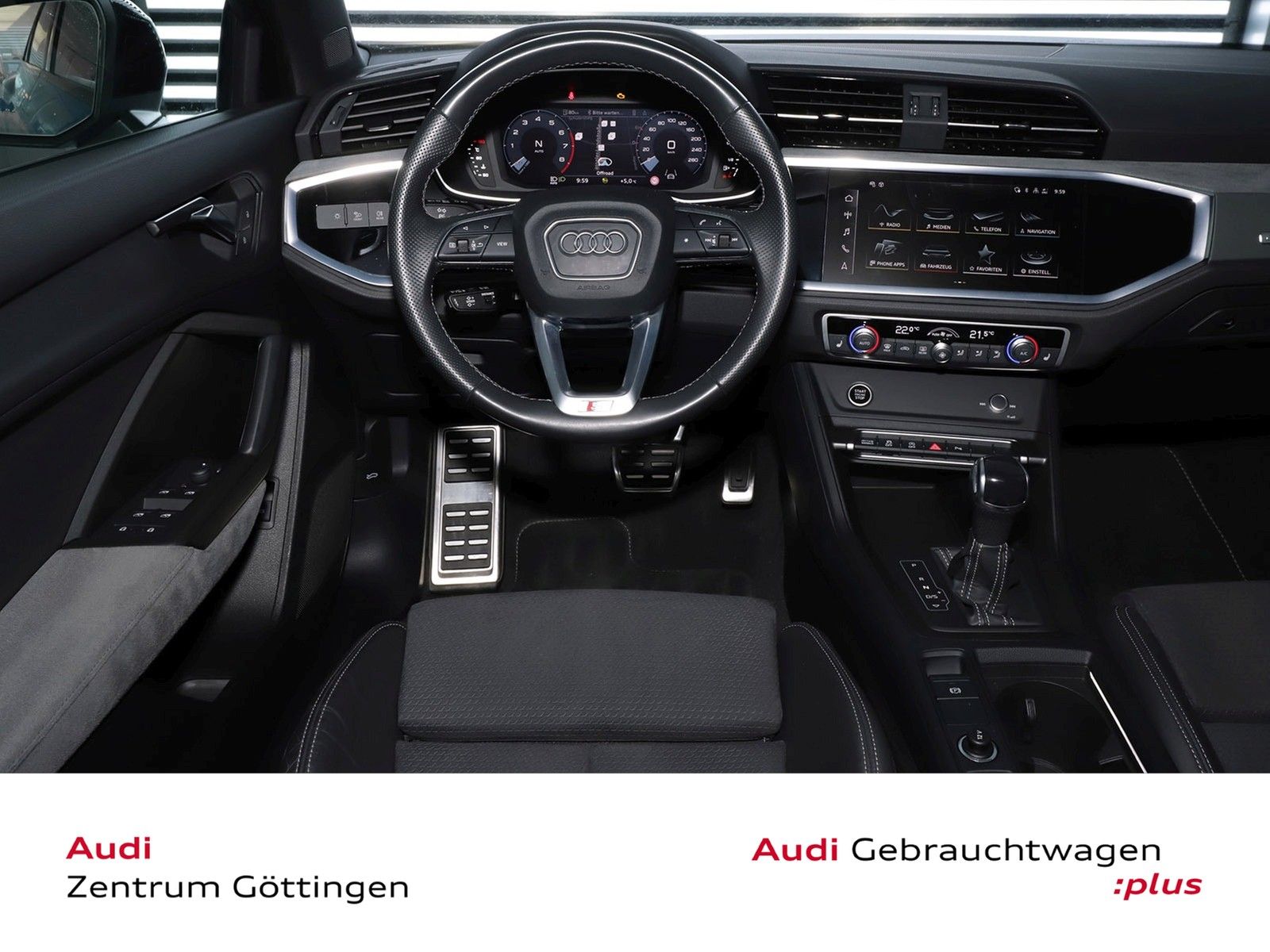 Audi Q3 S line 40 TFSI quattro - Samsaru's Car Outlet