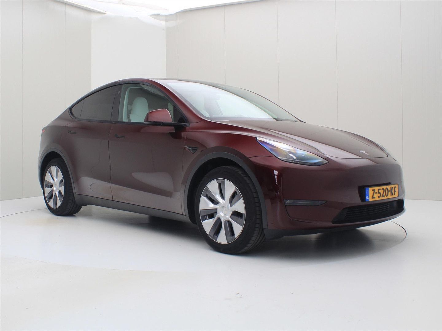Tesla Model Y Long Range 345pk AWD 97% SoH [ CHERRY+WI