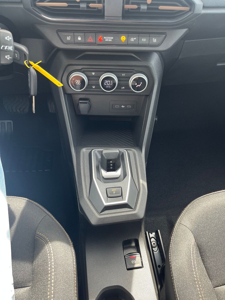 Dacia Sandero Eco-G 120 Stepway Expression+SITZH+AHK