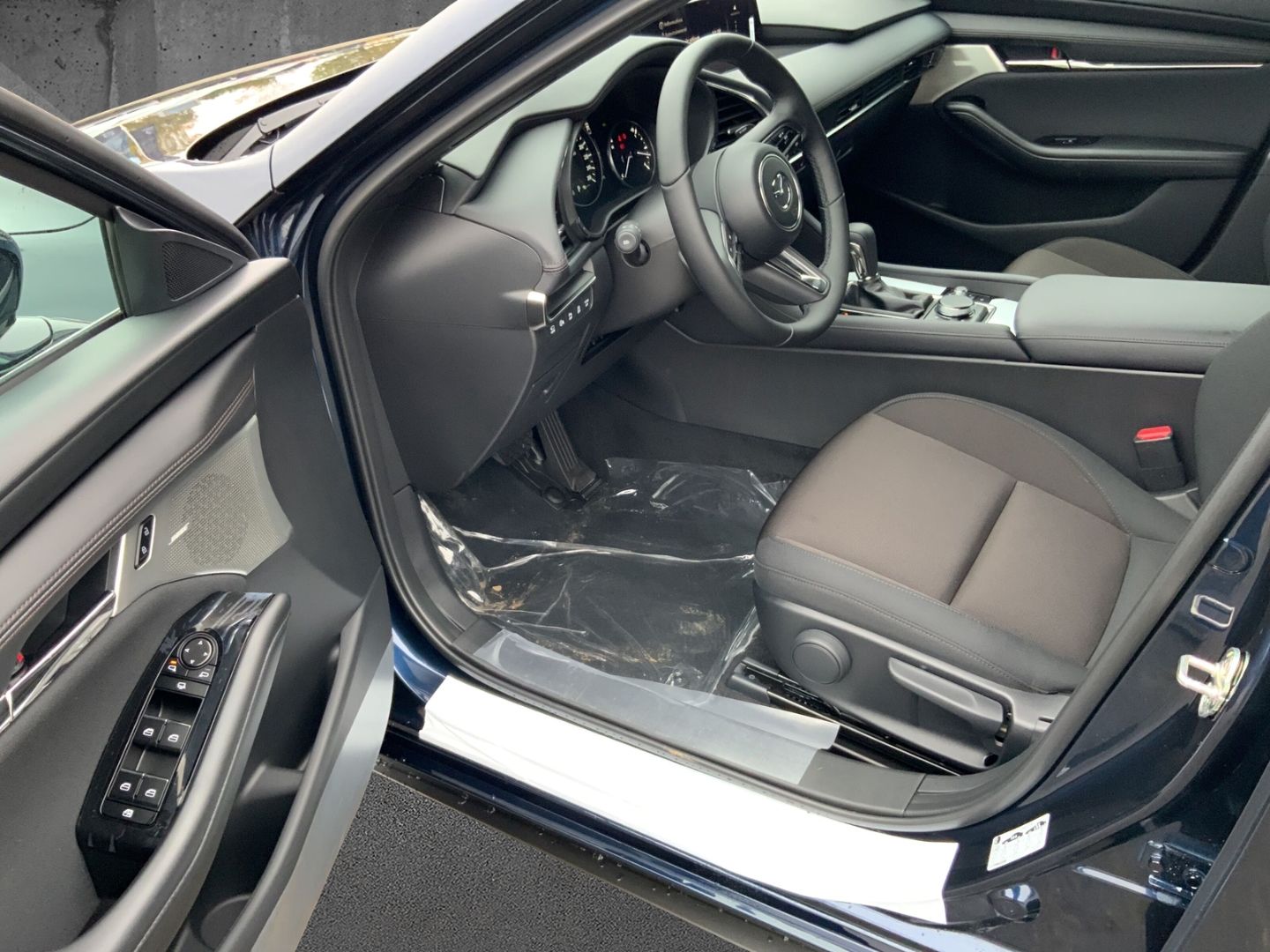 Mazda 3 5T 2.5 AT Exclusive-Line Matrix Bose 360 HUD