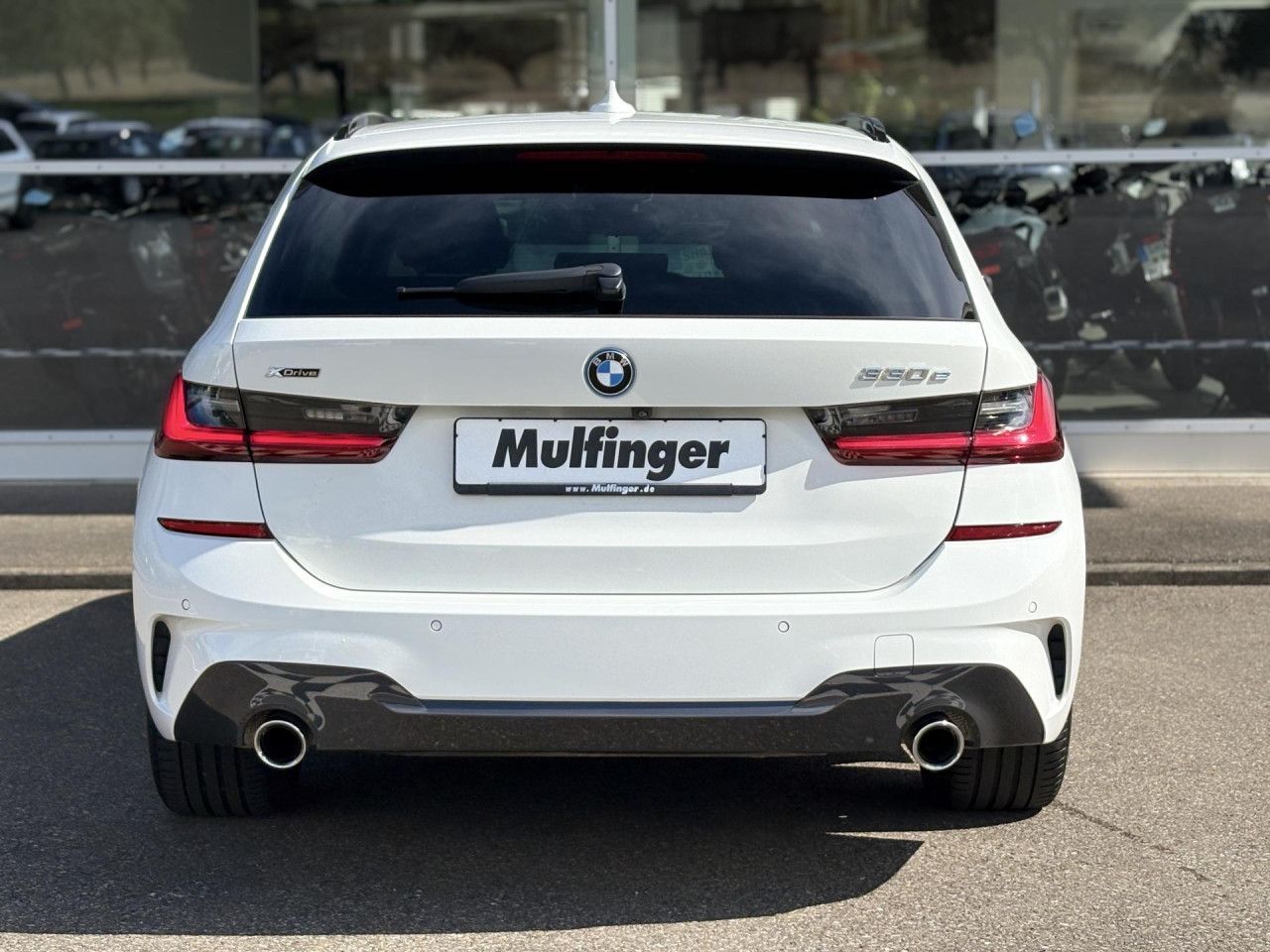BMW 330e T. M Sport - Samsaru's Car Outlet