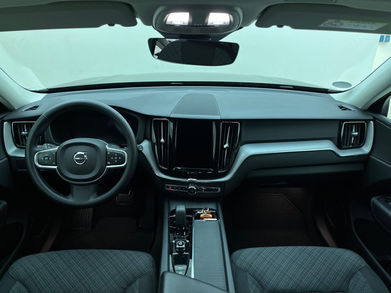 Volvo XC 60 B4 AHK El.Heckkl. LED Lane
