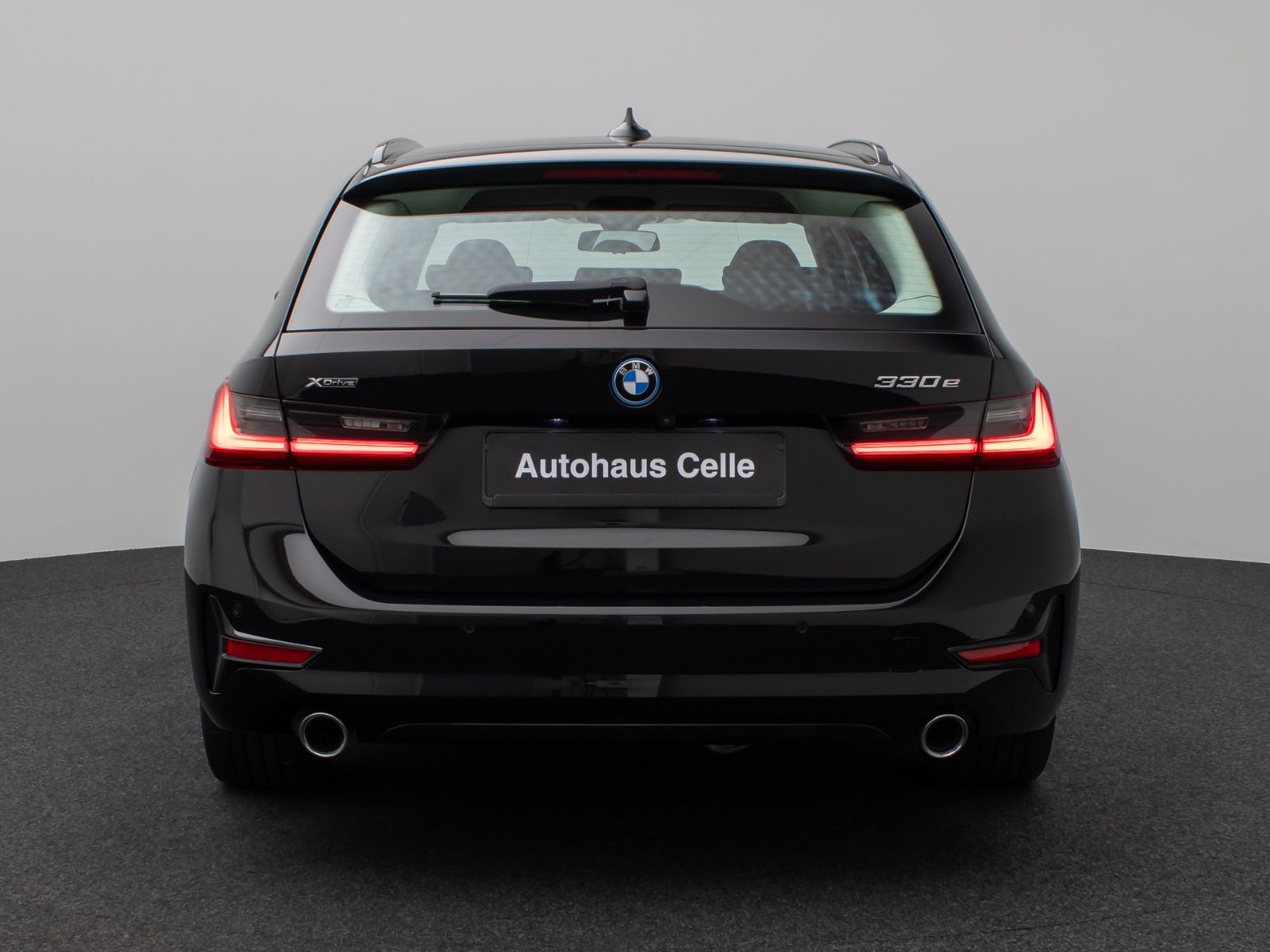 BMW 330e xD Sport Line 360°DAB Stop&Go LED Alarm AHK