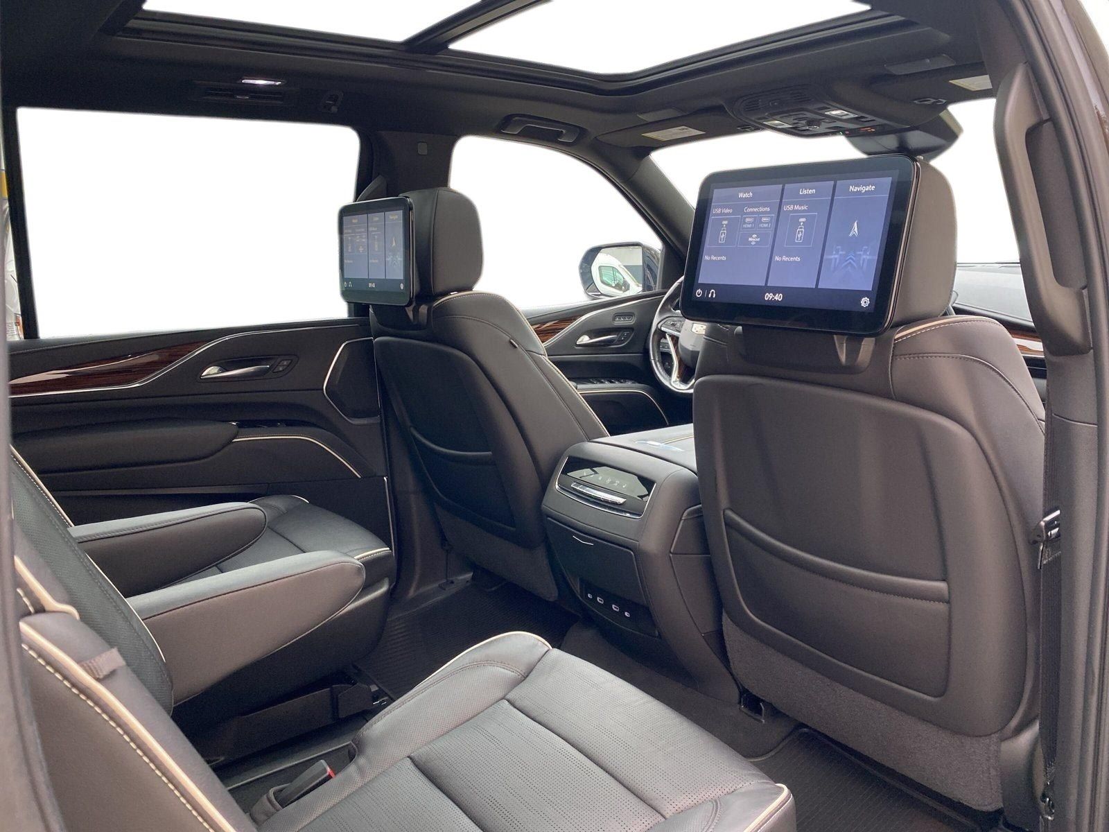 Cadillac Escalade ESV Premium Luxury AWD
