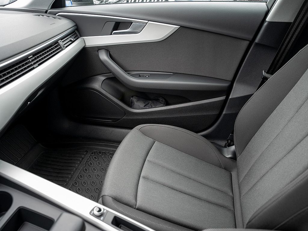 Audi A4 Avant 35 TFSI - Samsaru's Car Outlet