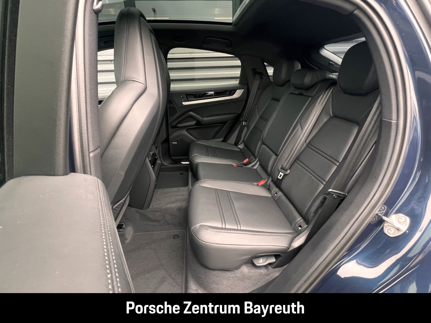 Porsche Cayenne E-Hybrid Coupe *AHV*HD-MATRIX*INNO*BOSE*