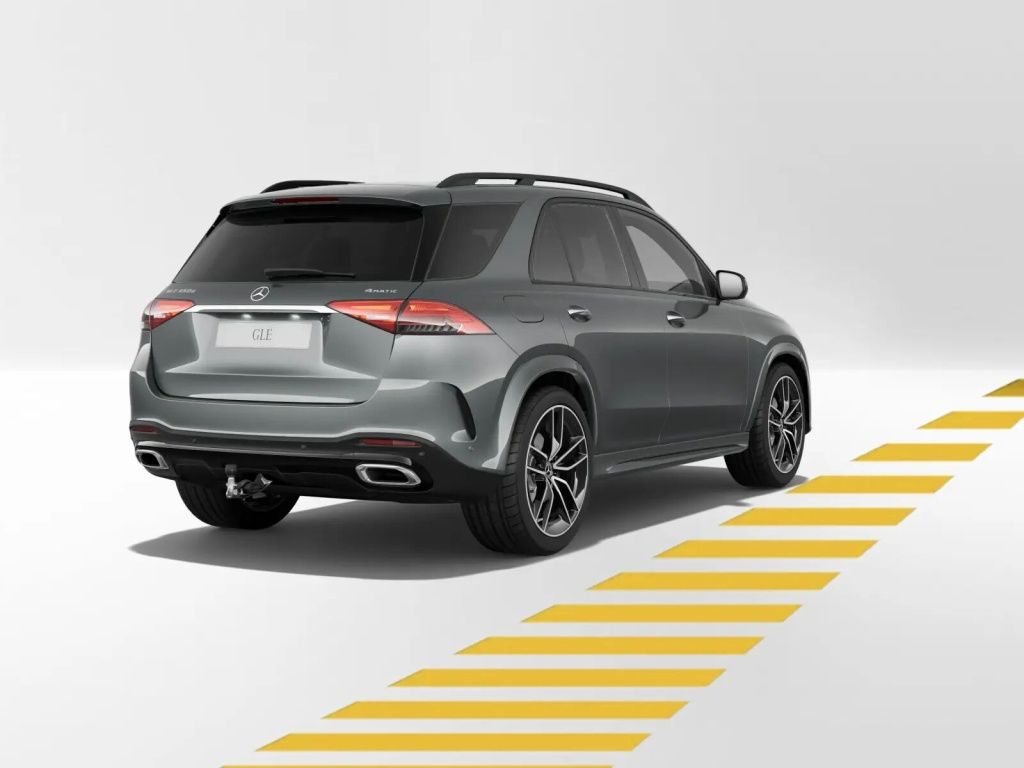 Mercedes-Benz GLE 450 d 4M AMG PREMIUM BURM. DISTRO PANO AHK
