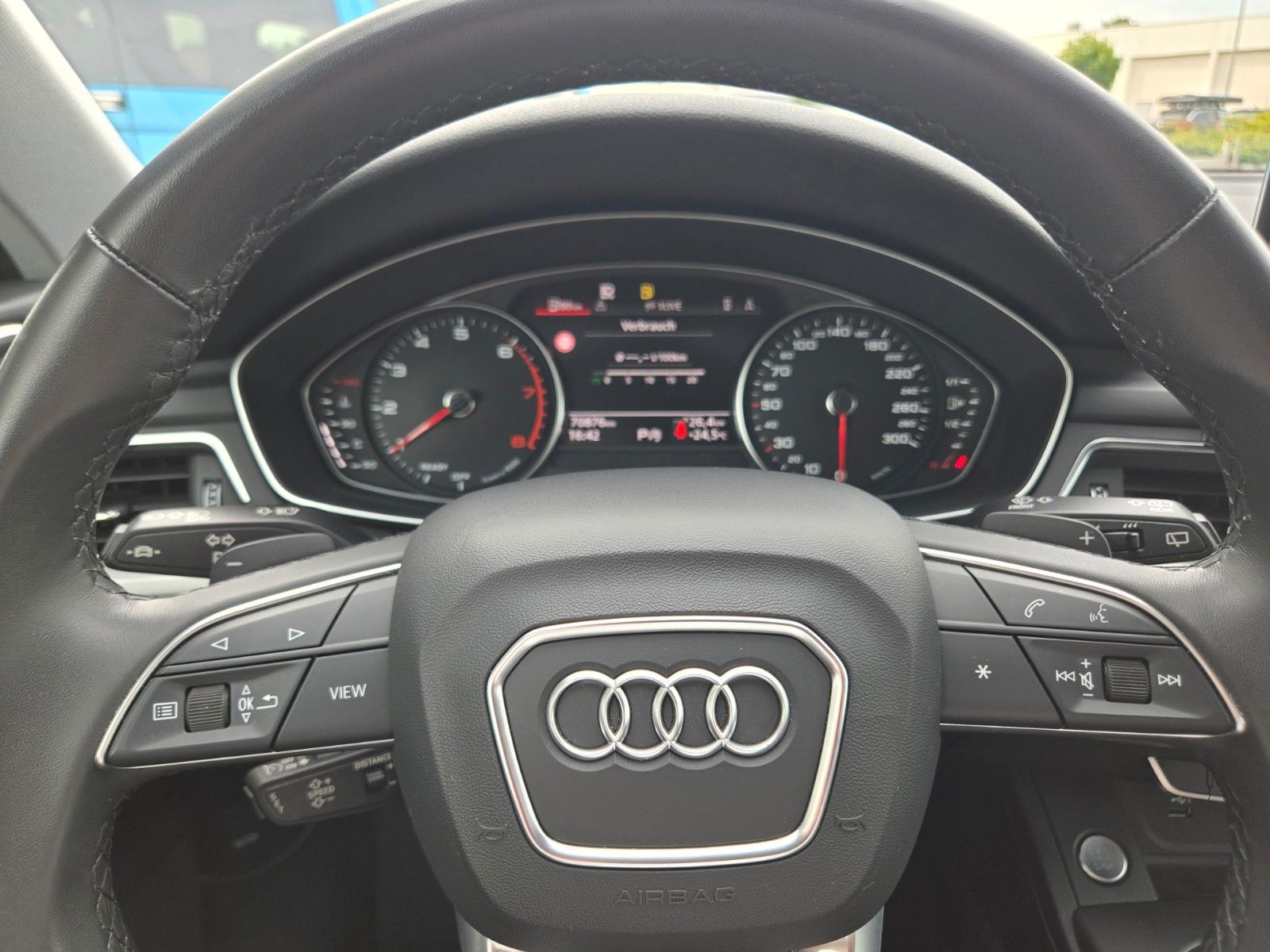 Audi A4 Avant 35 TFSI - Samsaru's Car Outlet