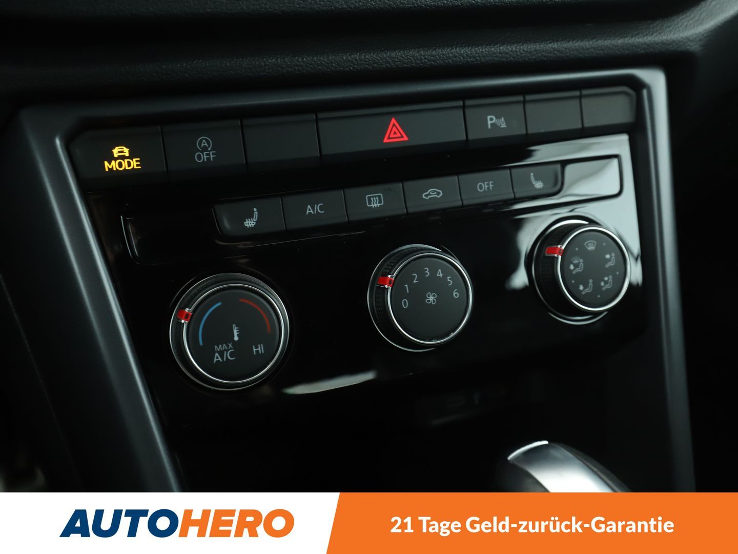 Volkswagen T-Roc 1.5 TSI ACT R-Line - Samsaru's Car Outlet