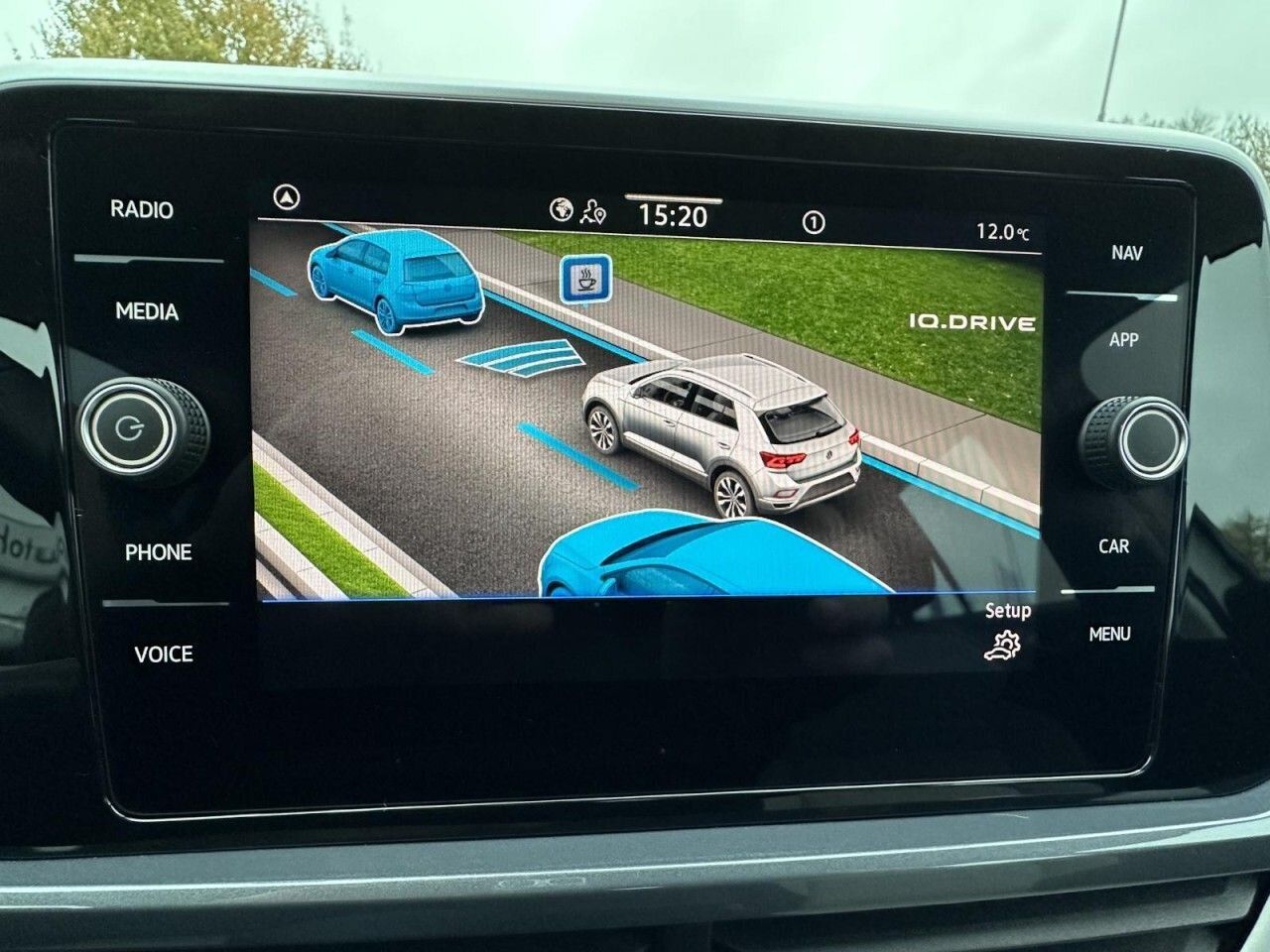 Volkswagen T-Roc 1.5 TSI Style - Samsaru's Car Outlet