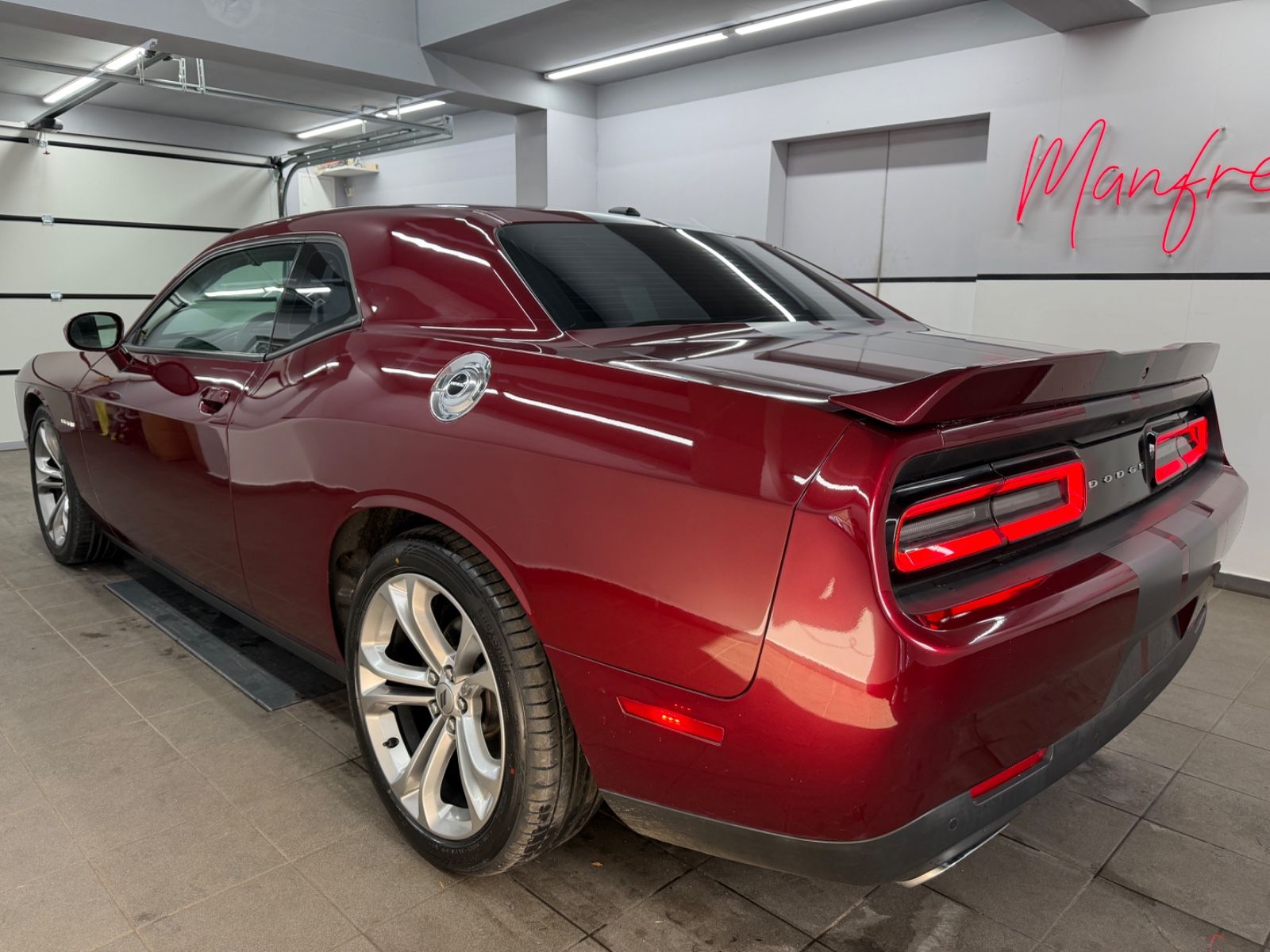 Dodge Challenger R/T 5.7 V8/Octane-Red/Carplay/20"