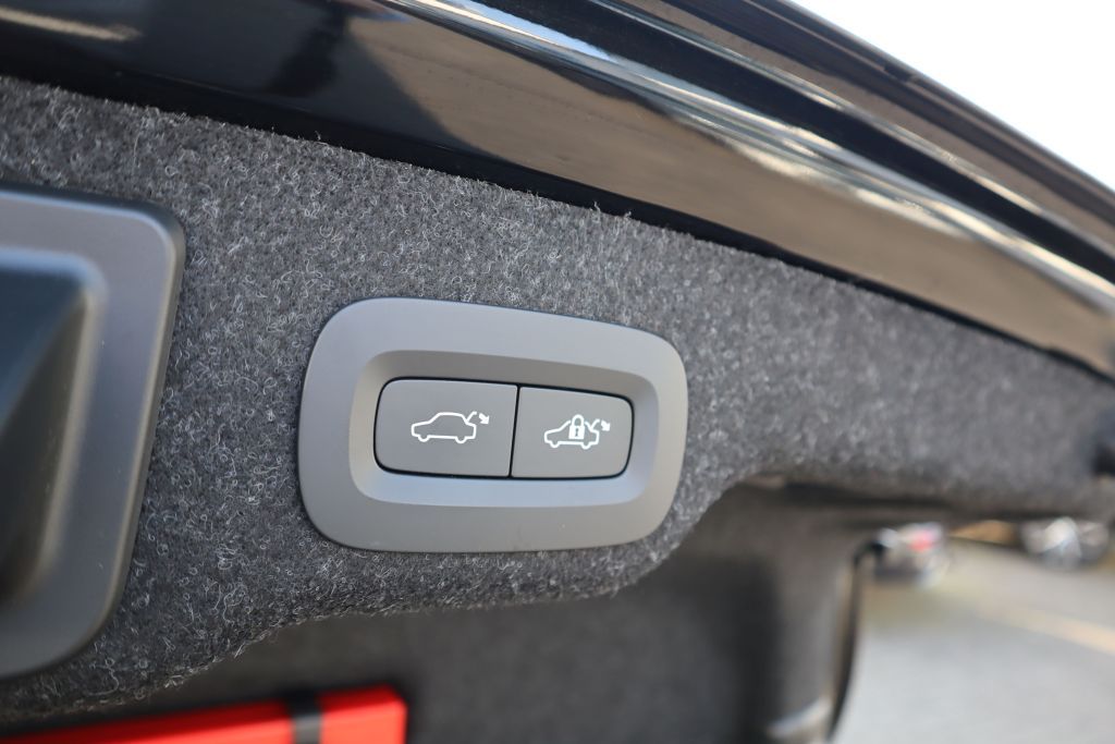 Volvo S90 T8 Recharge AWD Ultimate Bright|NAVI|R-CAM|