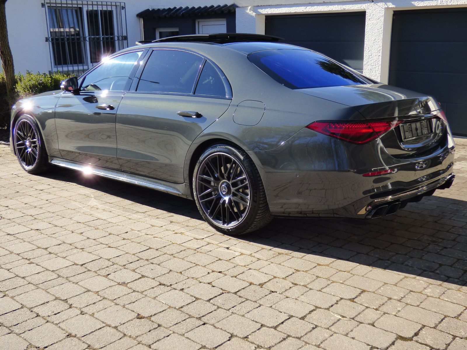 Mercedes-Benz S 63 AMG e 4Matic+ - Samsaru's Car Outlet