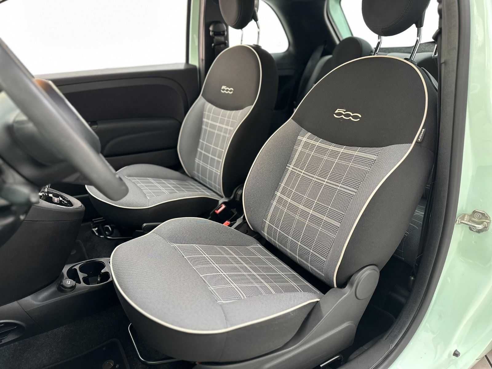 Fiat 500 Lounge - Samsaru's Car Outlet