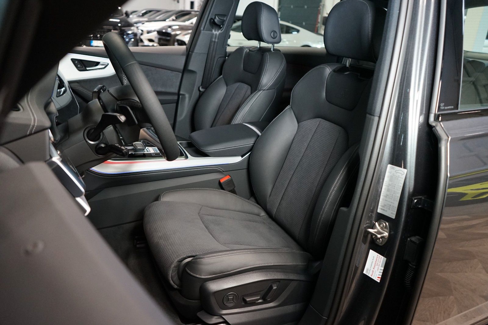 Audi Q750 TDI*S-LINE*TOW*OLED*AUX.HEAT*CZ*77.025€ NET