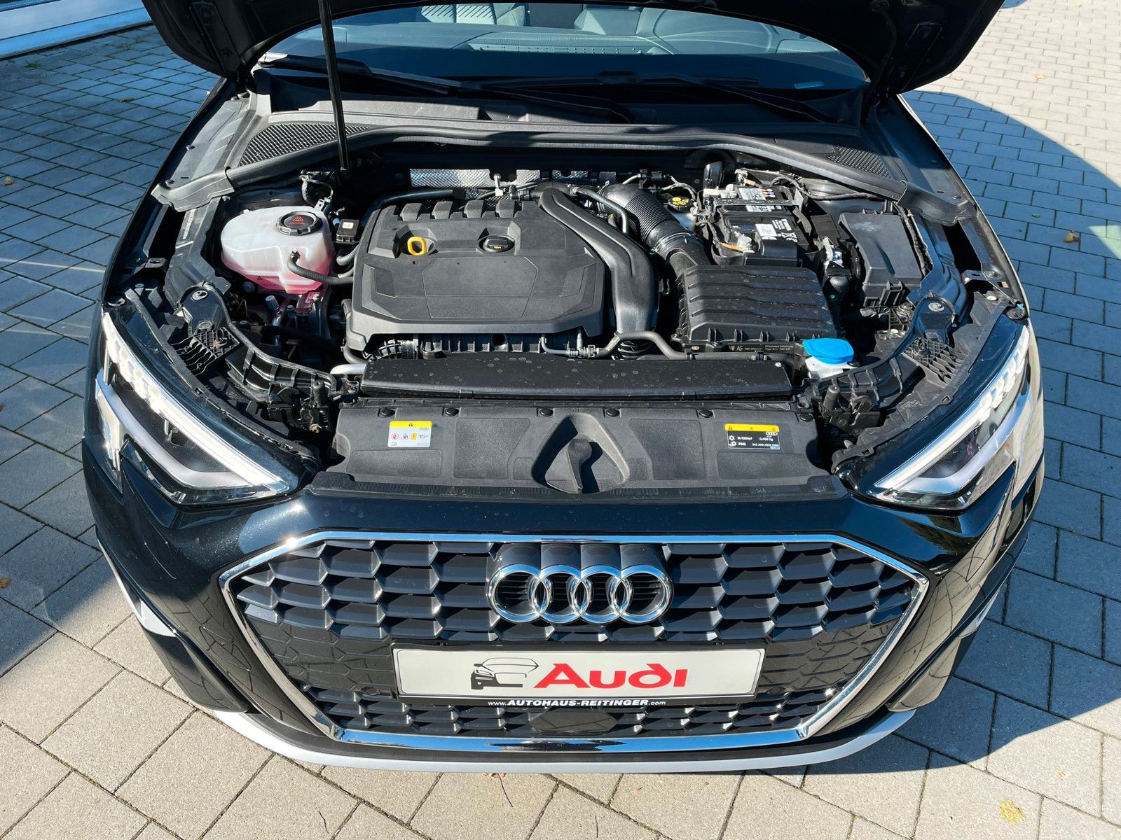 Audi A3 Sportb. 35 TFSI LED Navi Standh.AHK Kam.