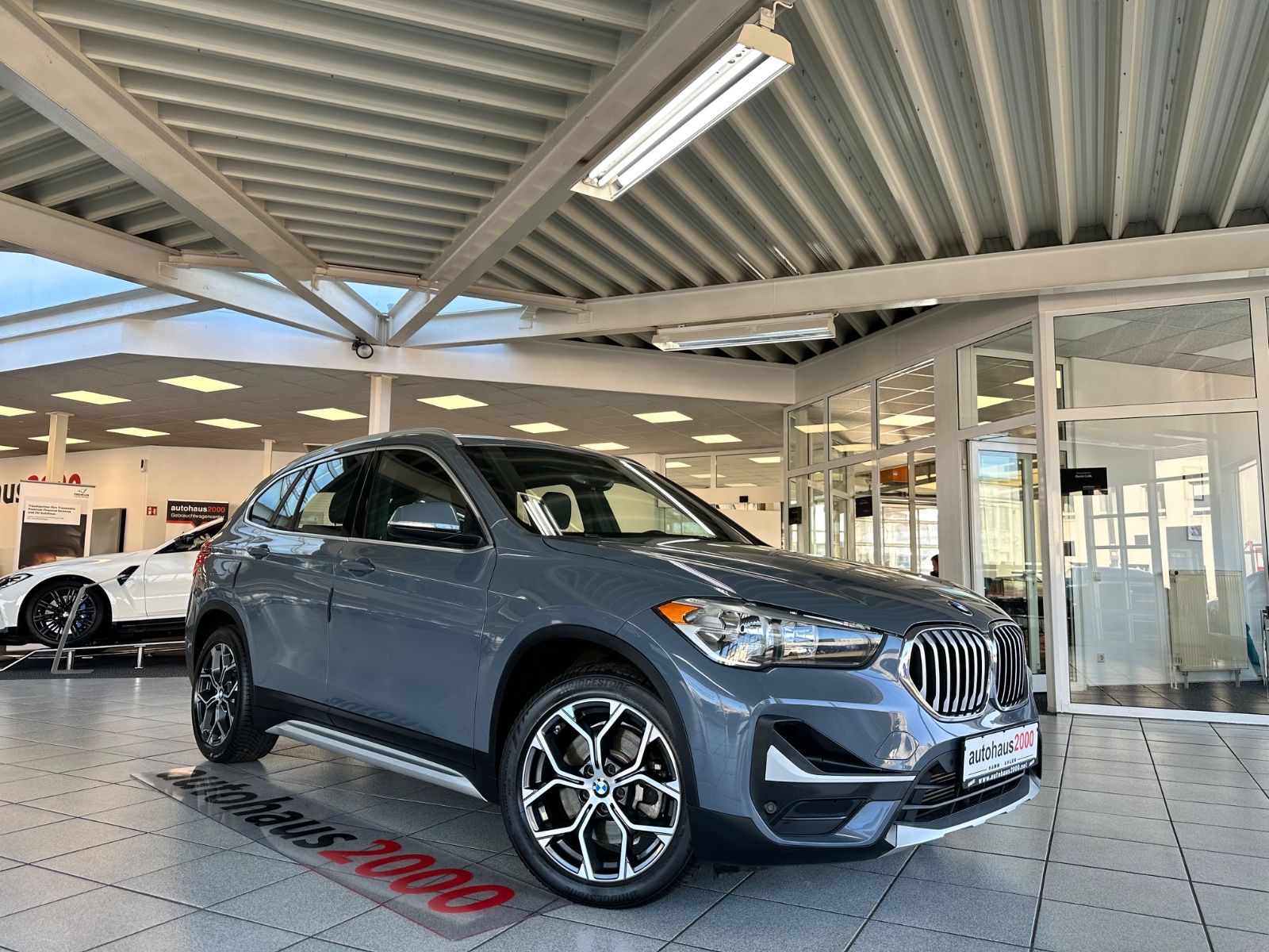 BMW X1 xDrive 28i - Samsaru's Car Outlet