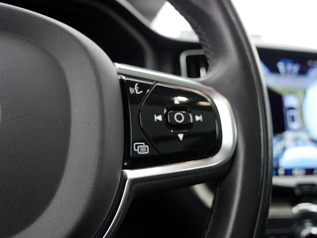 Volvo XC60 T8 Recharge Inscription FACEL. STANDHZ LED