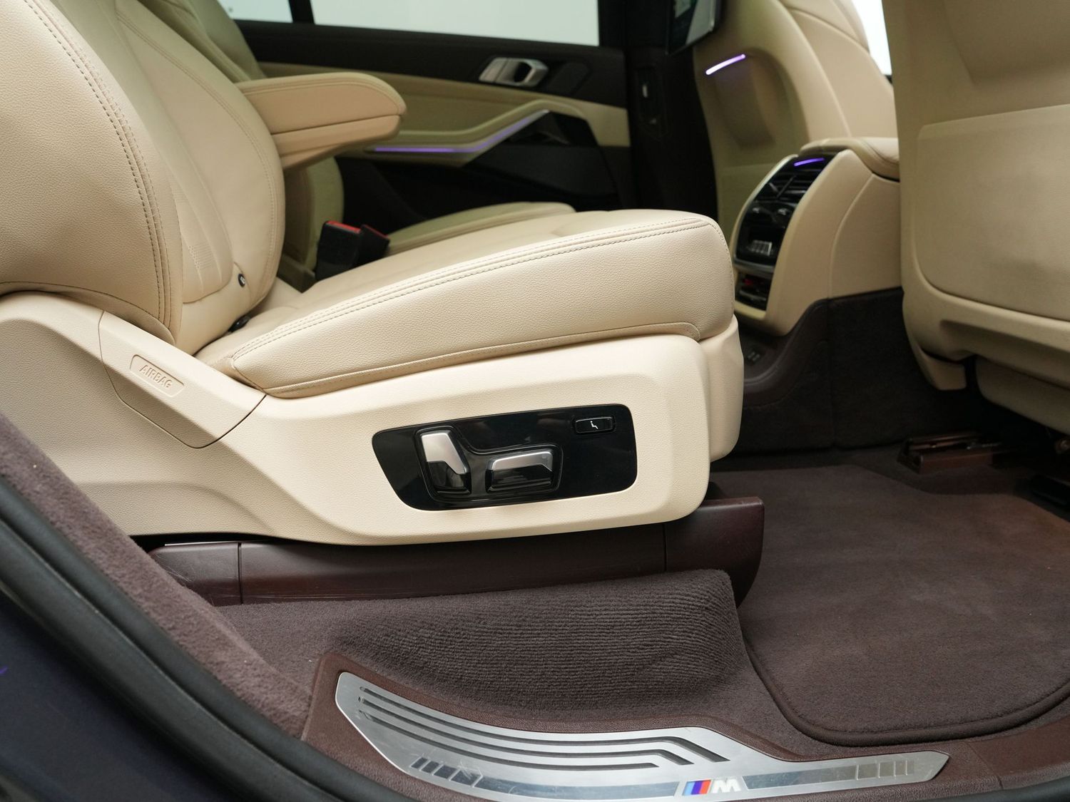 BMW X7 xDrive 40 i M Sport PANO*HUD*AHK*H&K*TV FOND*