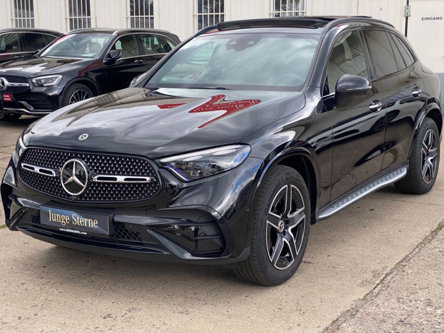 Mercedes-Benz GLC200 AMG 4M_Pano_HuD_Memory_Keyless_Distro_360
