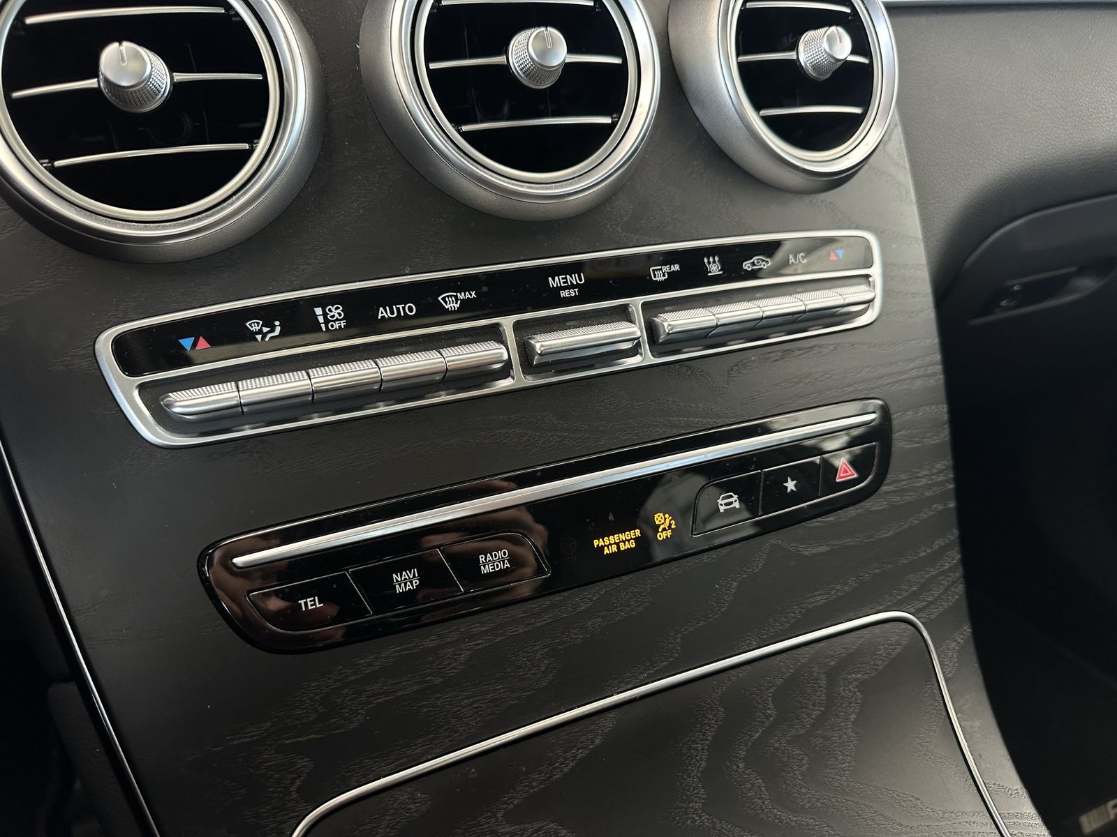Mercedes-Benz GLC 300 d Coupe 4M |AMG |STH |SD |H-UP |360 |BUR
