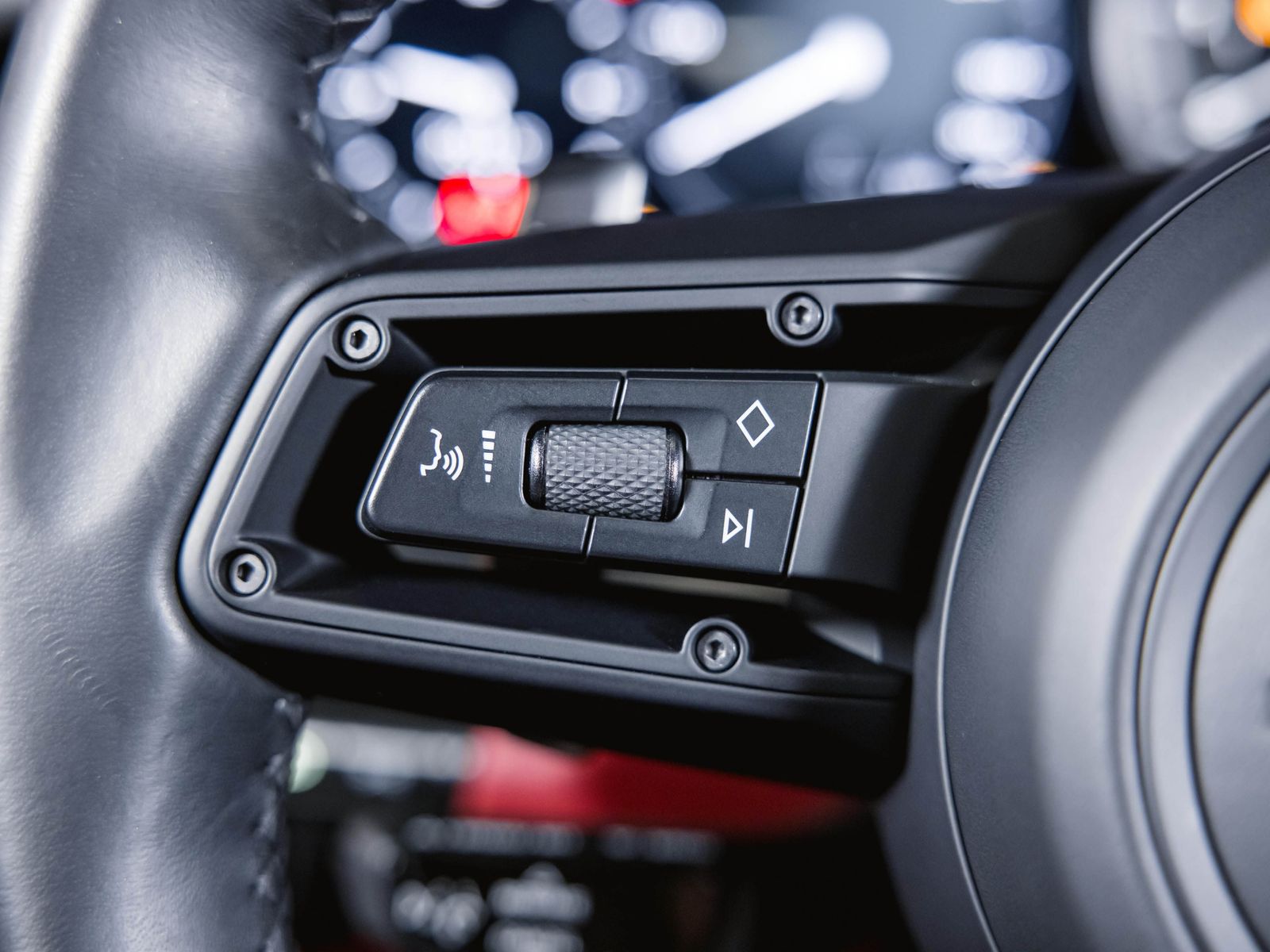 Porsche 911 Carrera 4 GTS Liftsystem BOSE Sportsitze