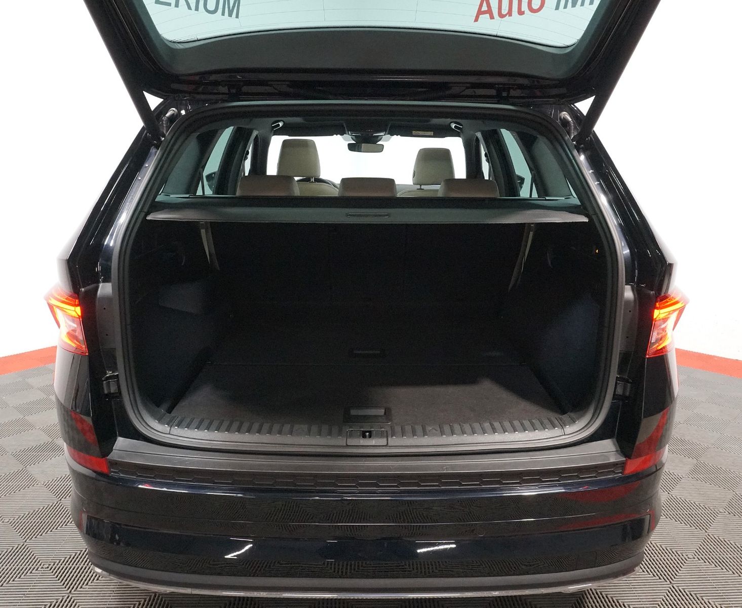 Skoda Kodiaq L&K 4x4 2.0 TDI*ACC*PANO*AHK*360°*