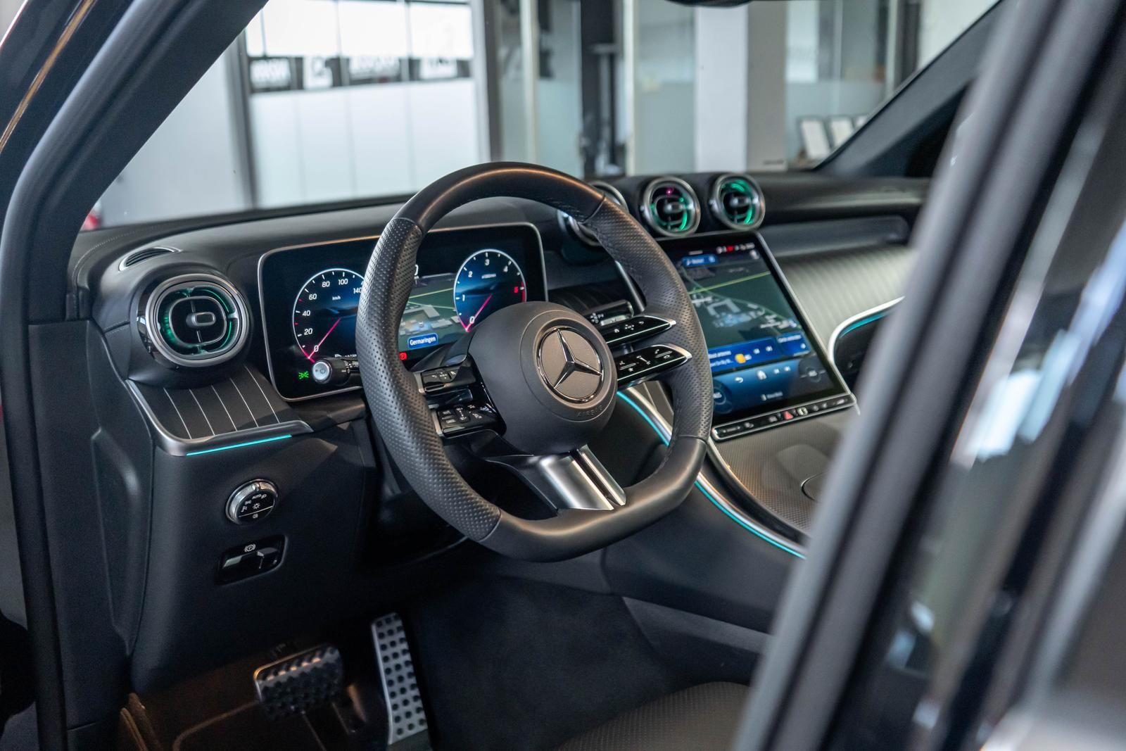 Mercedes-Benz GLC 300d 4M Edition AMG Line AHK HUD PANO SOUND
