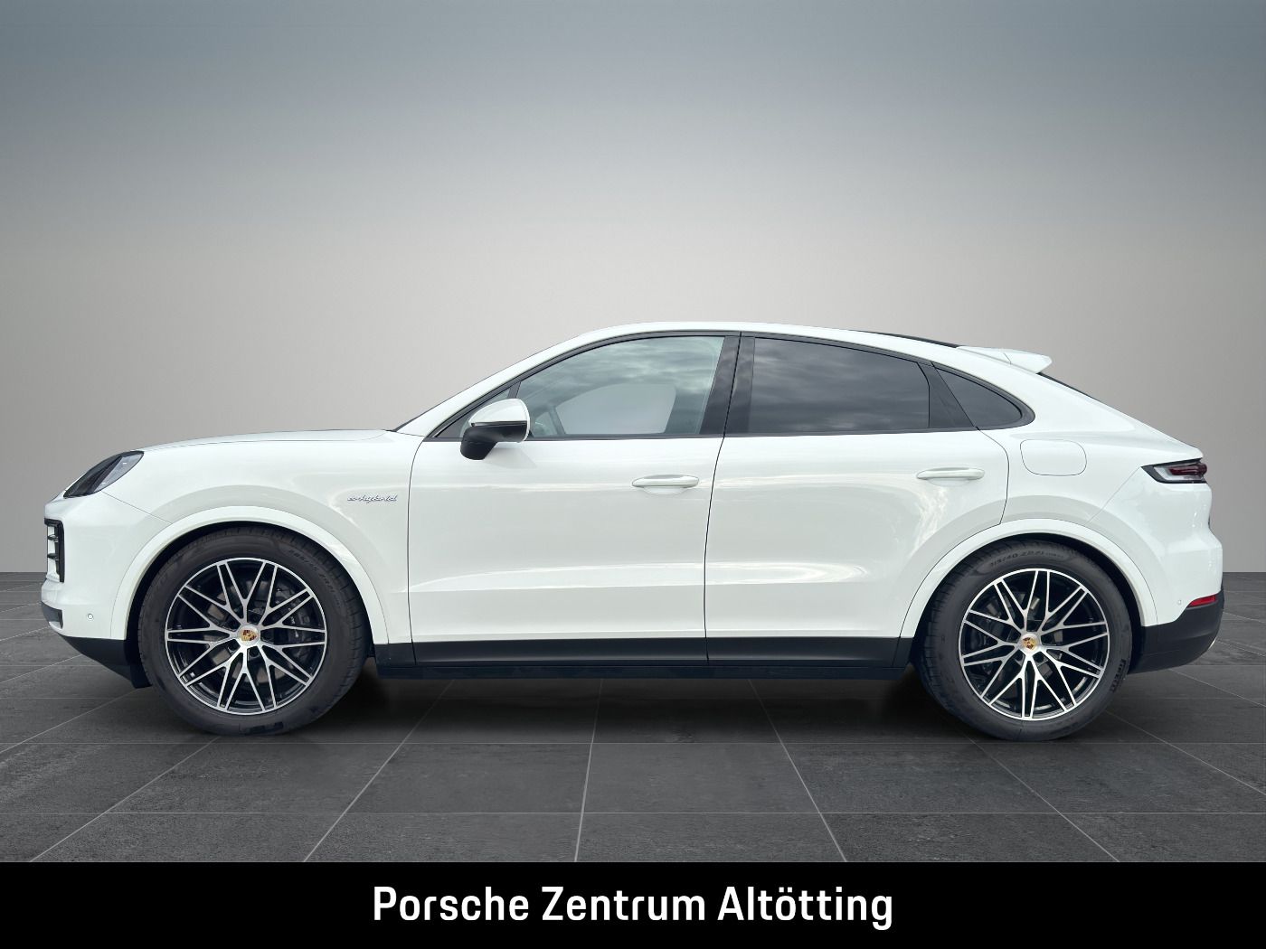 Porsche Cayenne E-Hybrid Coupe | Surround View |