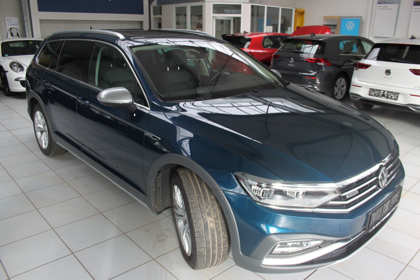 Volkswagen Passat Variant Alltrack/DSG/LEDER/PANO/AHK/IQLED
