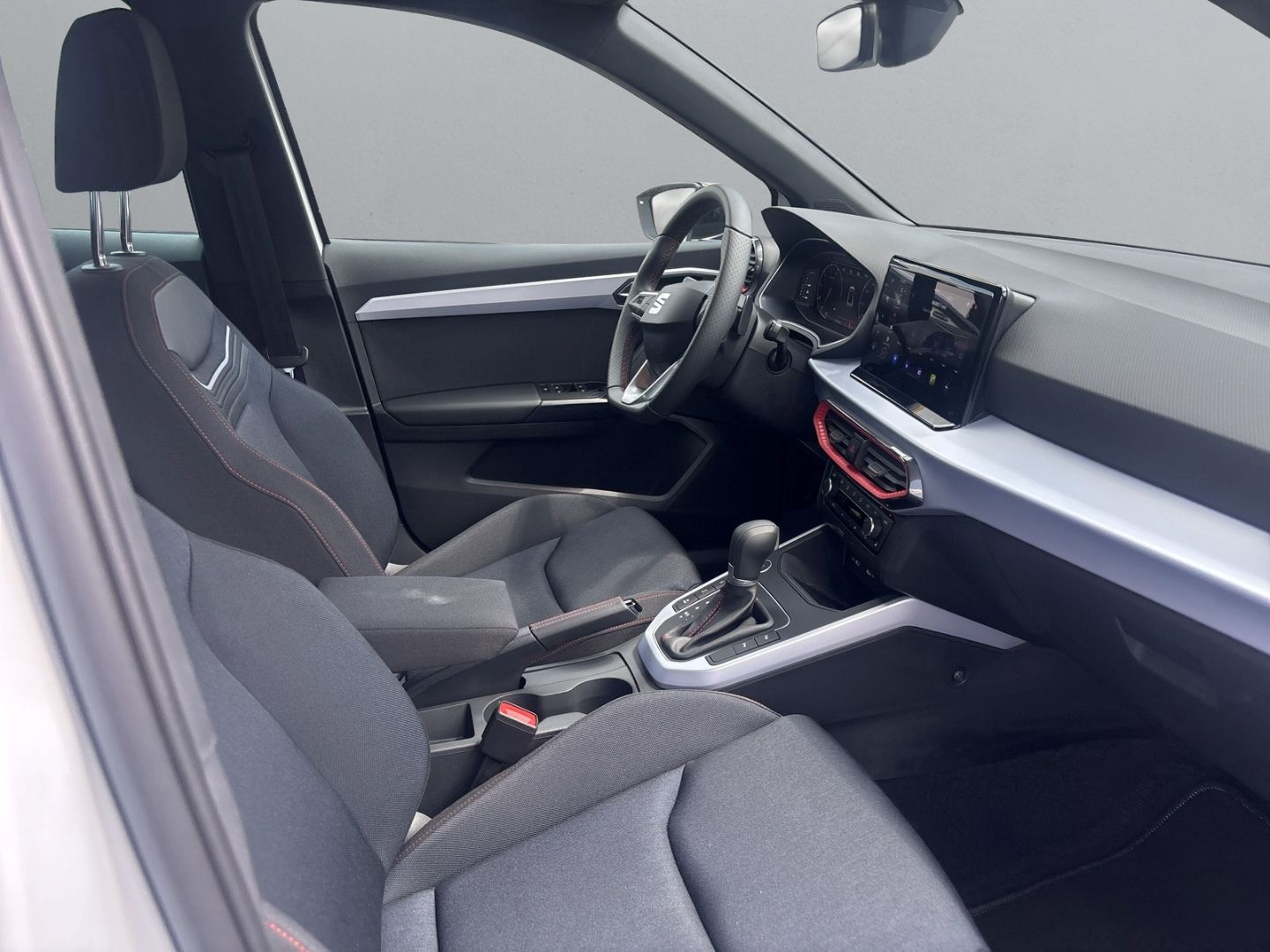 Seat Arona FR 1,5 TSI DSG *LED+NAVI+AHK+SHZ+PDC+KAM*