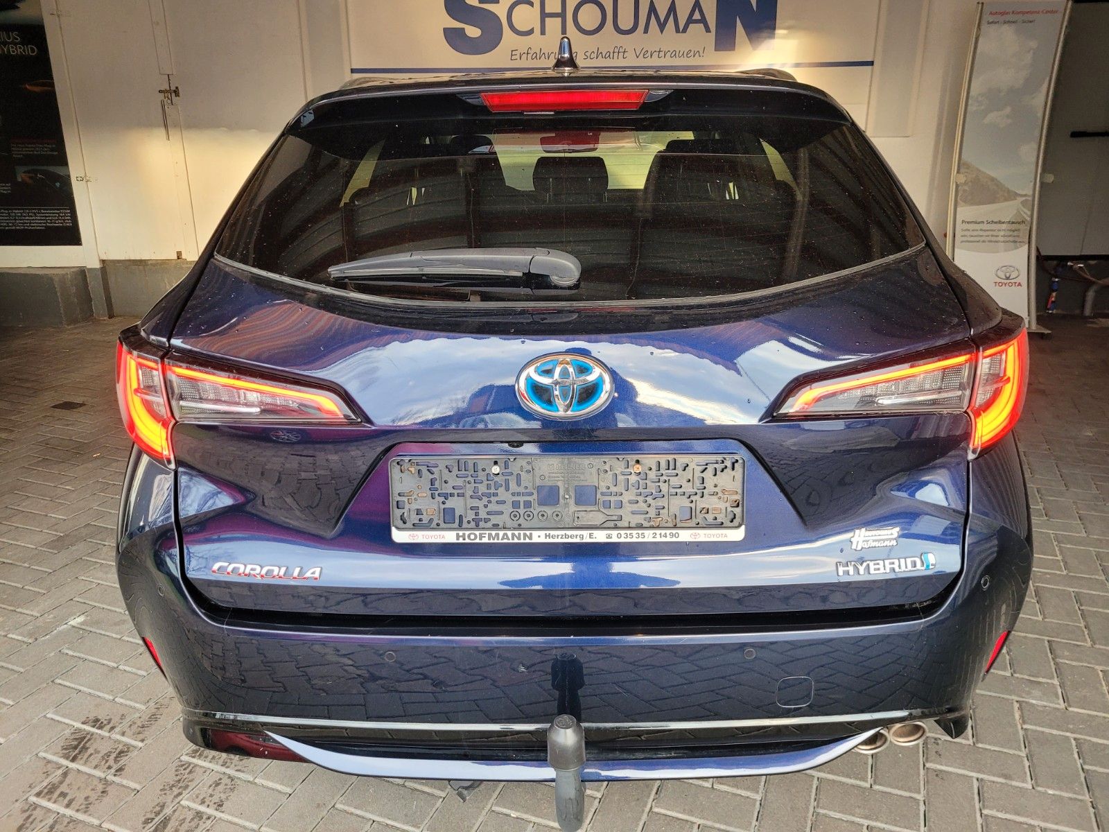 Toyota Corolla Sports Hybrid - Samsaru's Car Outlet