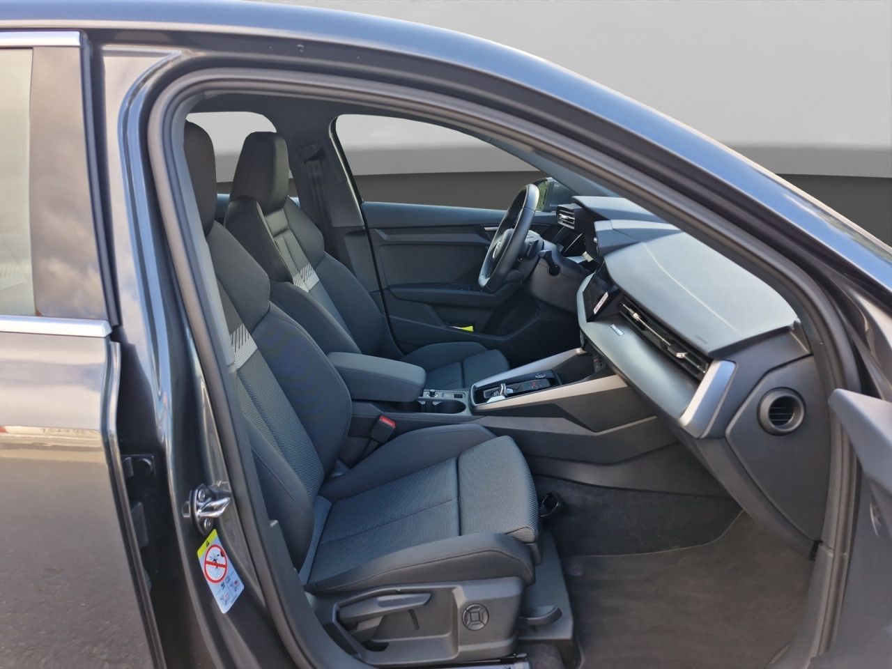 Audi A3 35 1.5 TFSI Sportback S line - Samsaru's Car Outlet