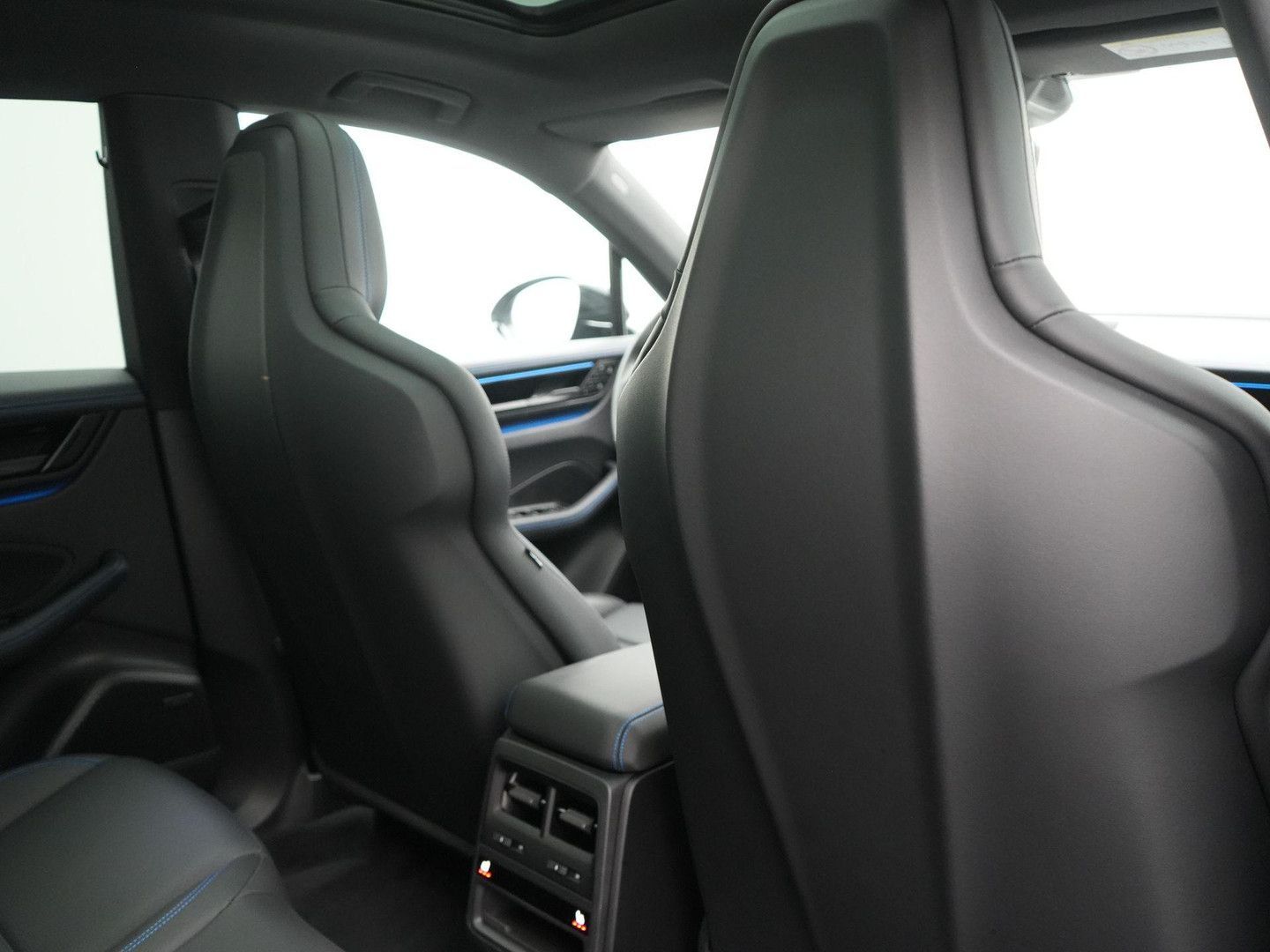 Porsche Macan 4