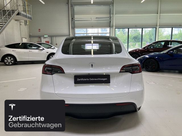 Tesla Model Y Rear-Wheel Drive