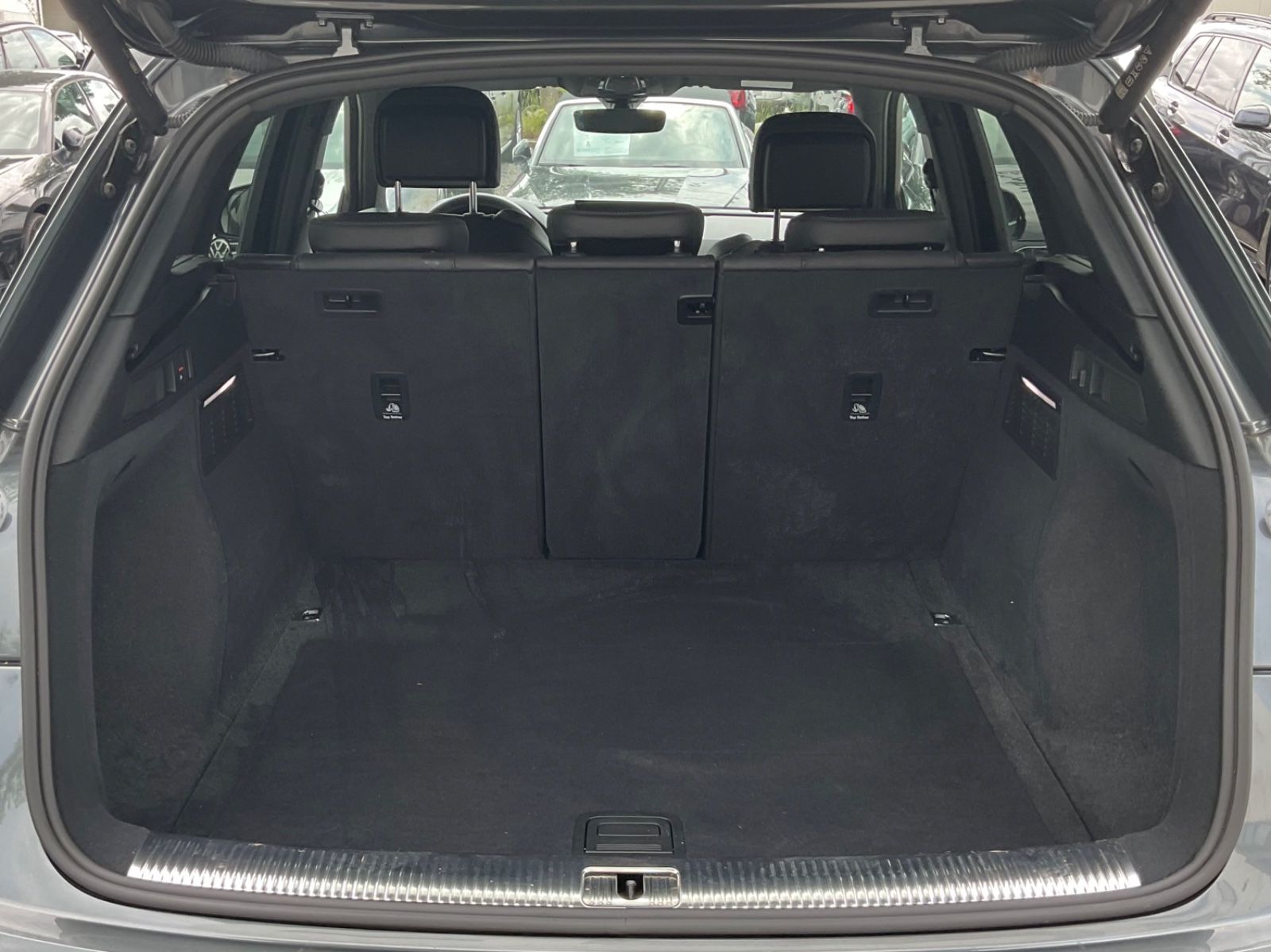 Audi Q5 40 TDI quattro S line - Samsaru's Car Outlet