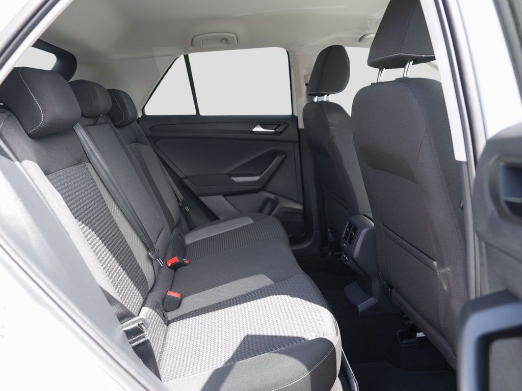Volkswagen T-Roc 1.5 TSI Active - Samsaru's Car Outlet