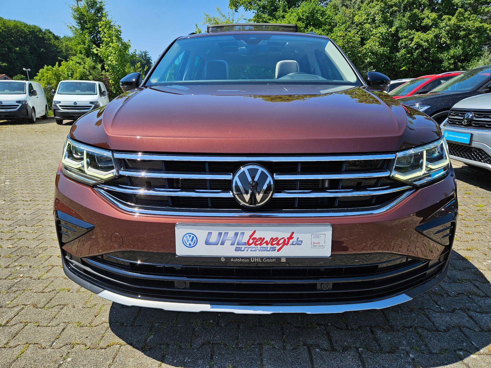 Volkswagen Tiguan 2.0 TSI DSG 4Motion - Samsaru's Car Outlet