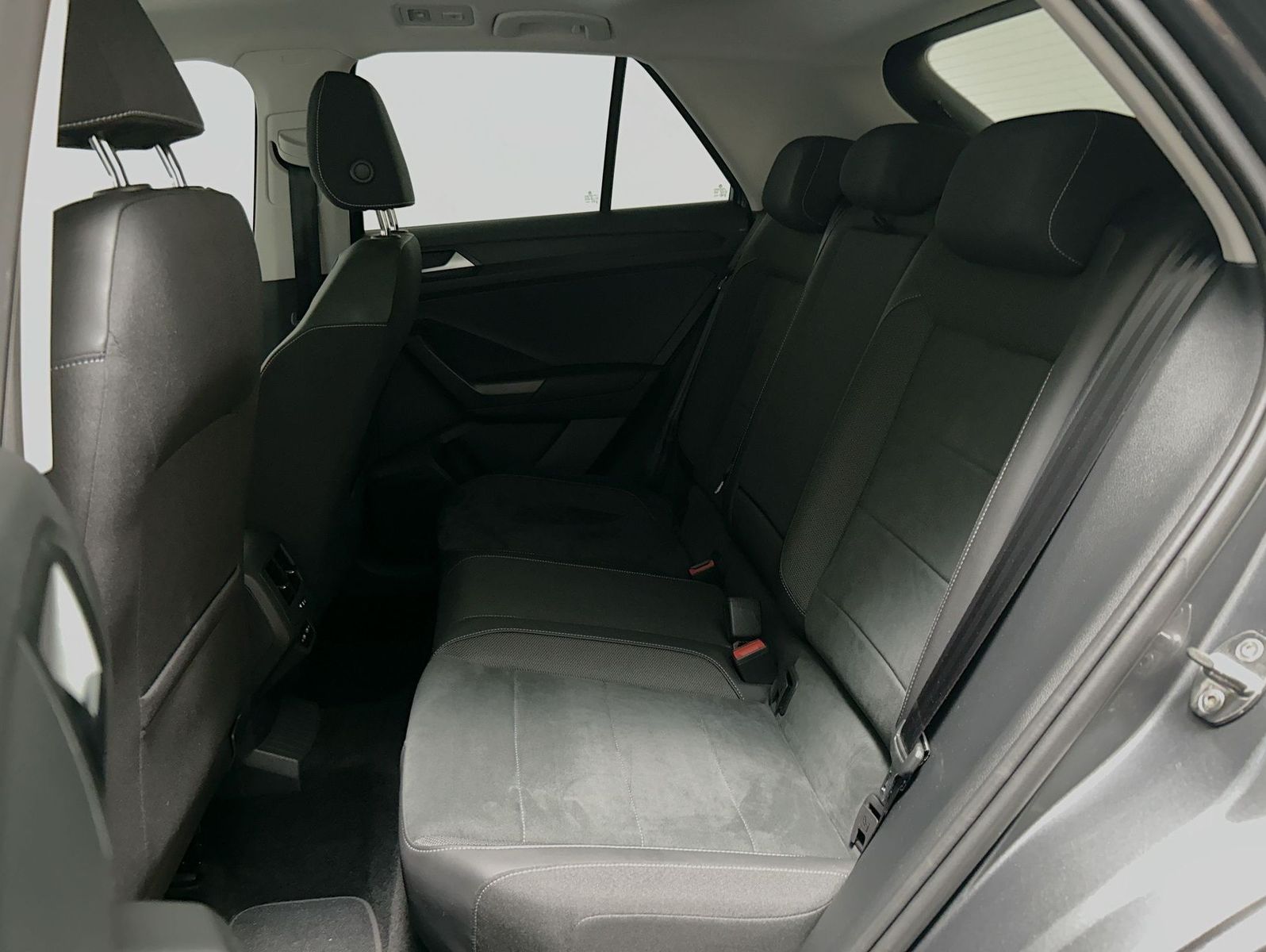 Volkswagen T-ROC 1.5 TSI DSG Style - Samsaru's Car Outlet