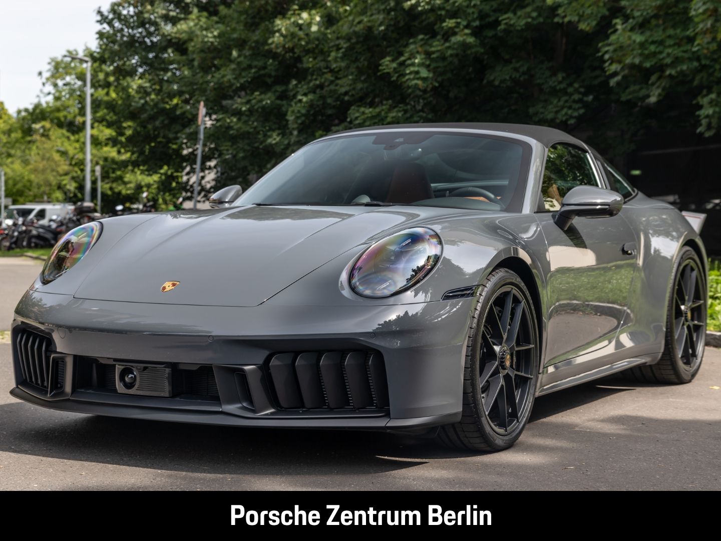 Porsche 992 911 Targa 4 GTS BOSE Sportabgasanlage LED