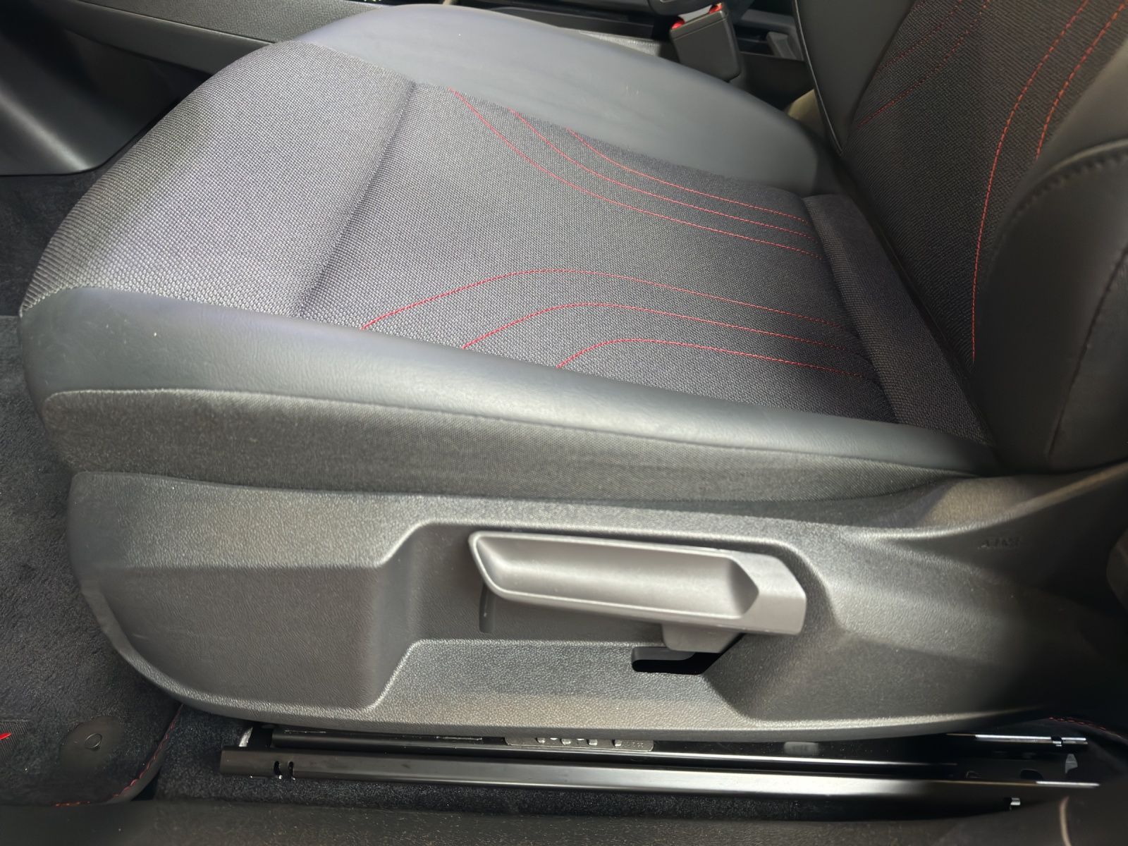 Volkswagen ID.4  GTX mit Infotainment-Paket  HeadUp Panodac