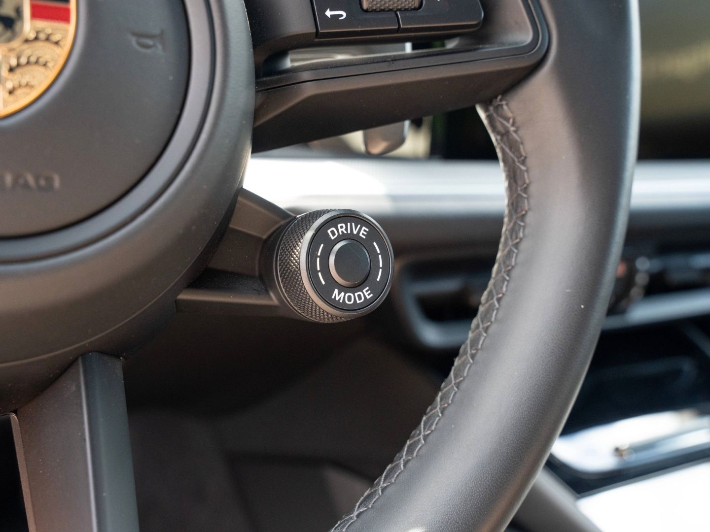 Porsche Cayenne E-Hybrid BOSE AHK 14 Wege Sitze 21 Zoll