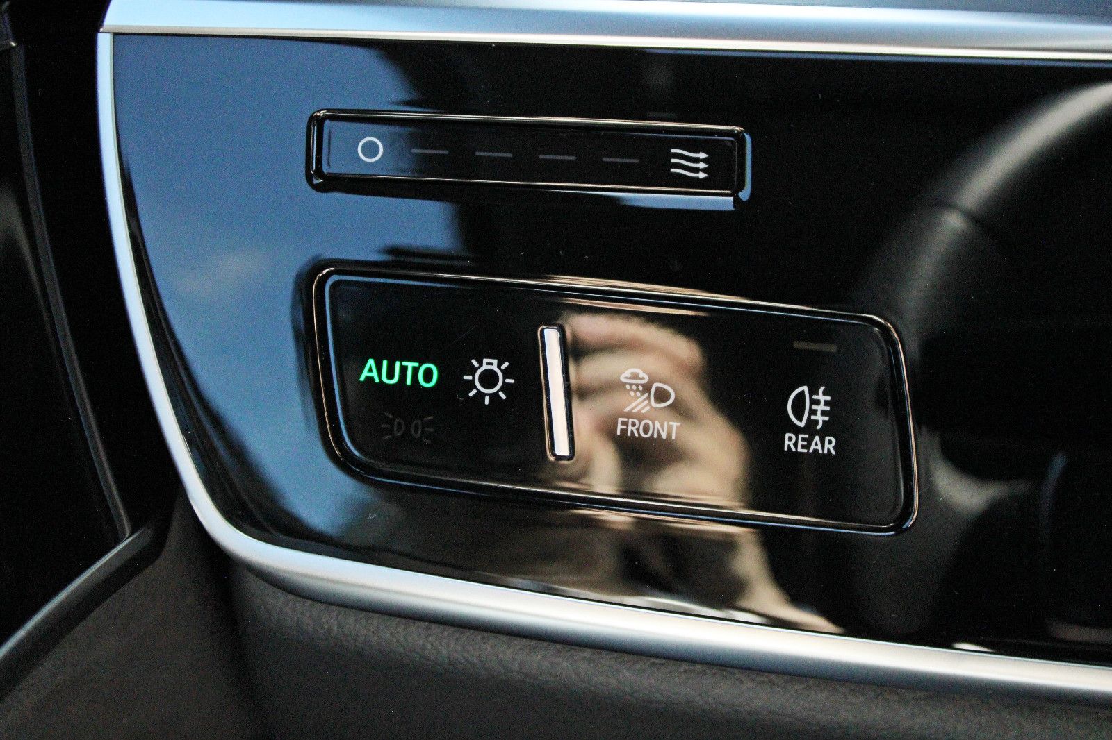 Audi A8 60TFSI quattro S LINE BLACK - Samsaru's Car Outlet