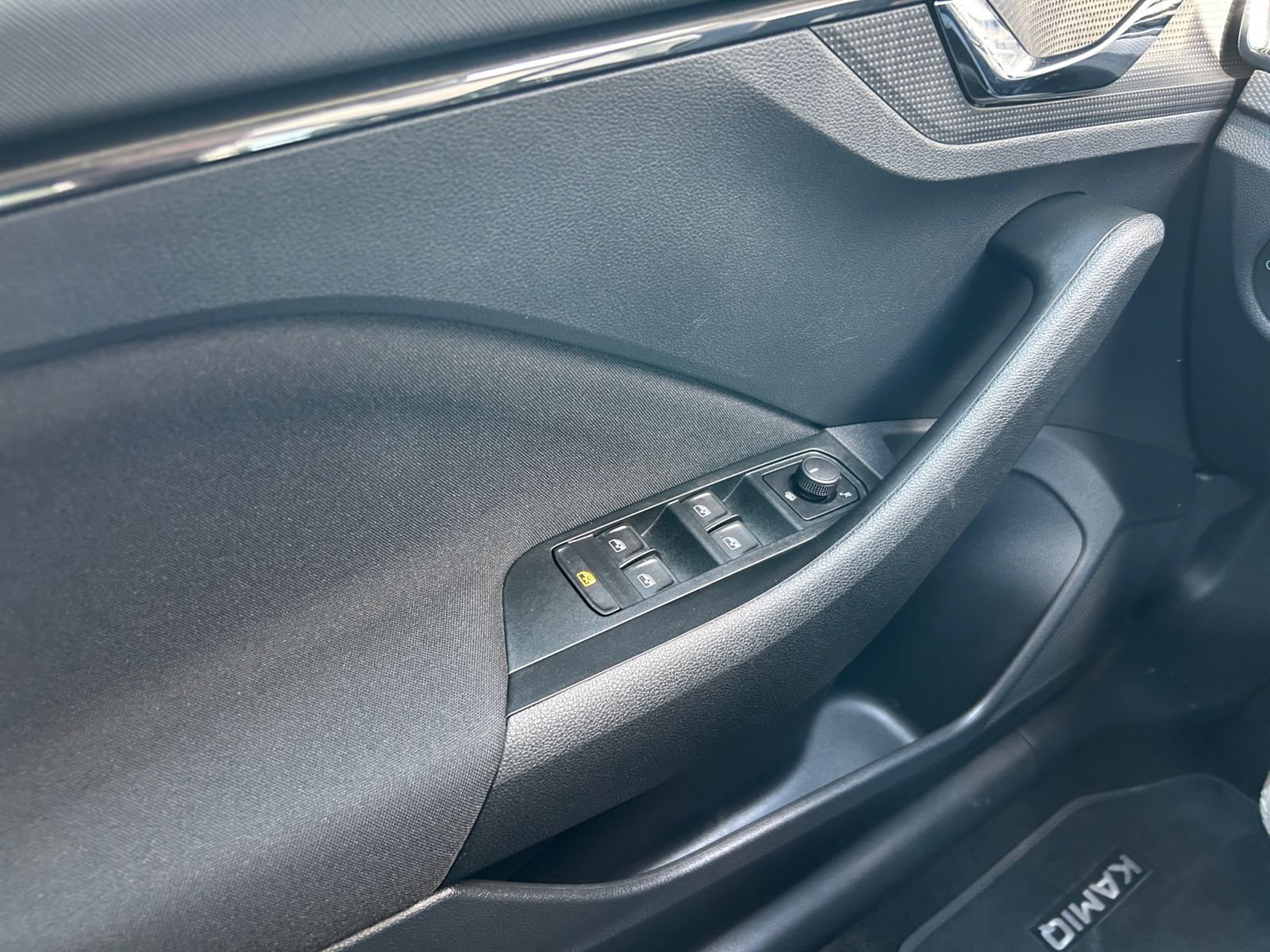 Skoda Kamiq 1.0 TSI Ambition - Samsaru's Car Outlet