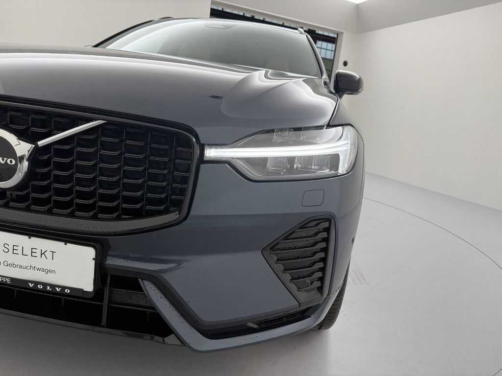 Volvo XC60 T6 Plus Dark Recharge Plug-In Hybrid AWD