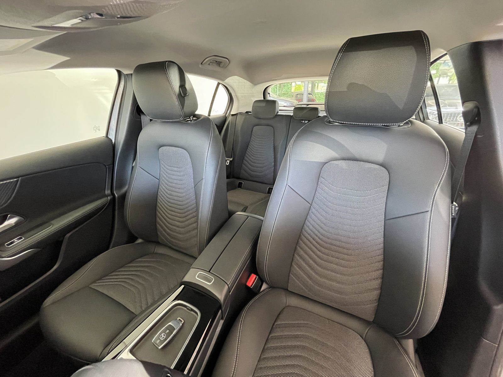Mercedes-Benz A 250 e ProgrLine - Samsaru's Car Outlet