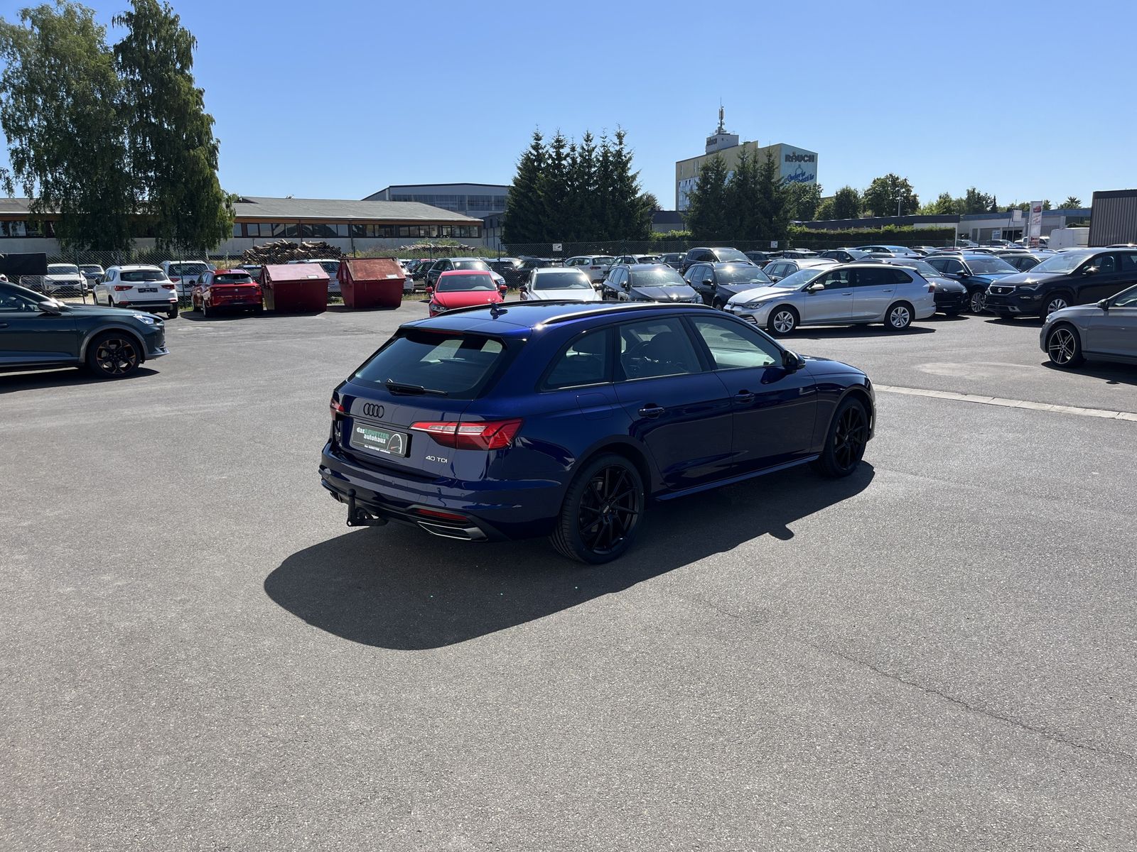 Audi A4 Avant 40 2.0 TDI S-Line - Samsaru's Car Outlet