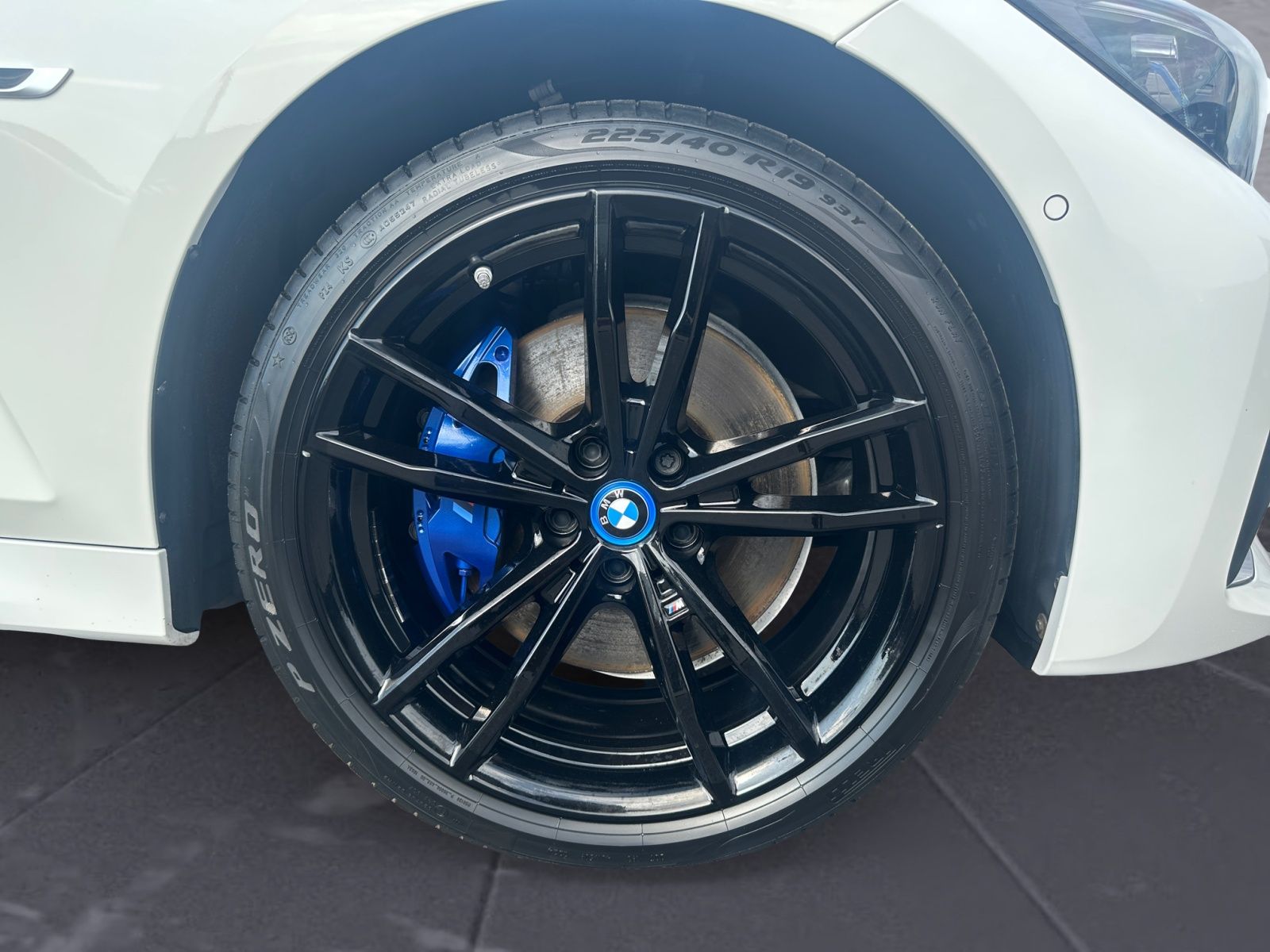 BMW 320e M Sport Automatik - Samsaru's Car Outlet