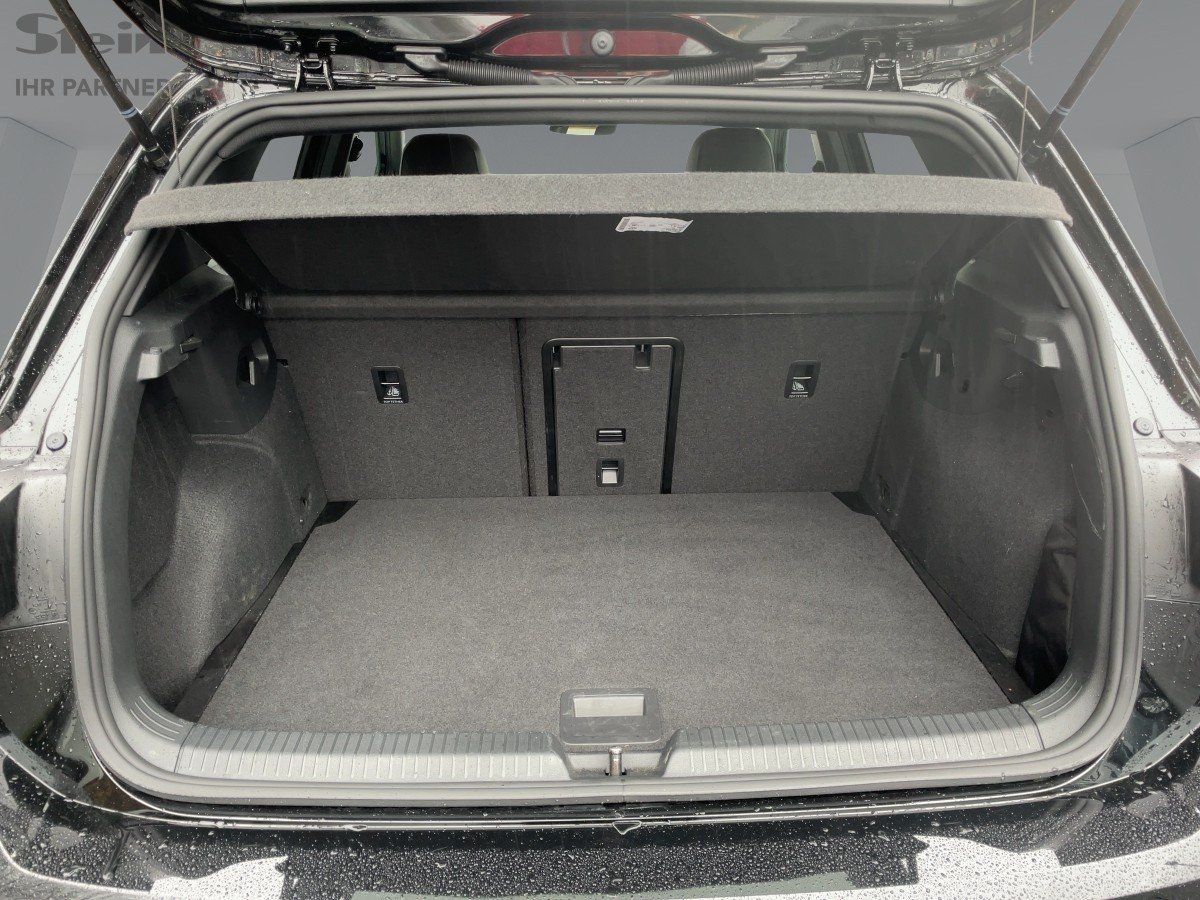 Volkswagen Golf Style APP+DAB+VIRT+ACC+LED+NAVI+PDC+360