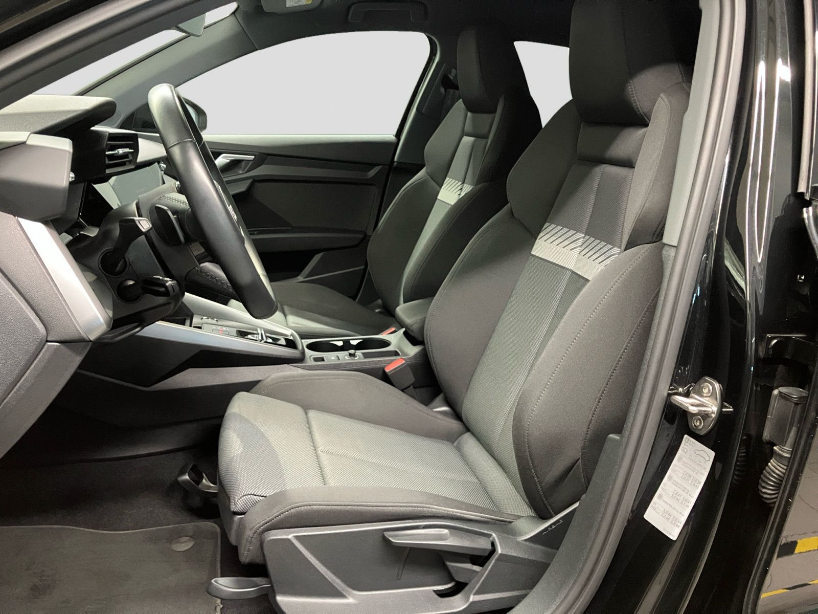 Audi A3 Sportback 45 TFSIe S line - Samsaru's Car Outlet